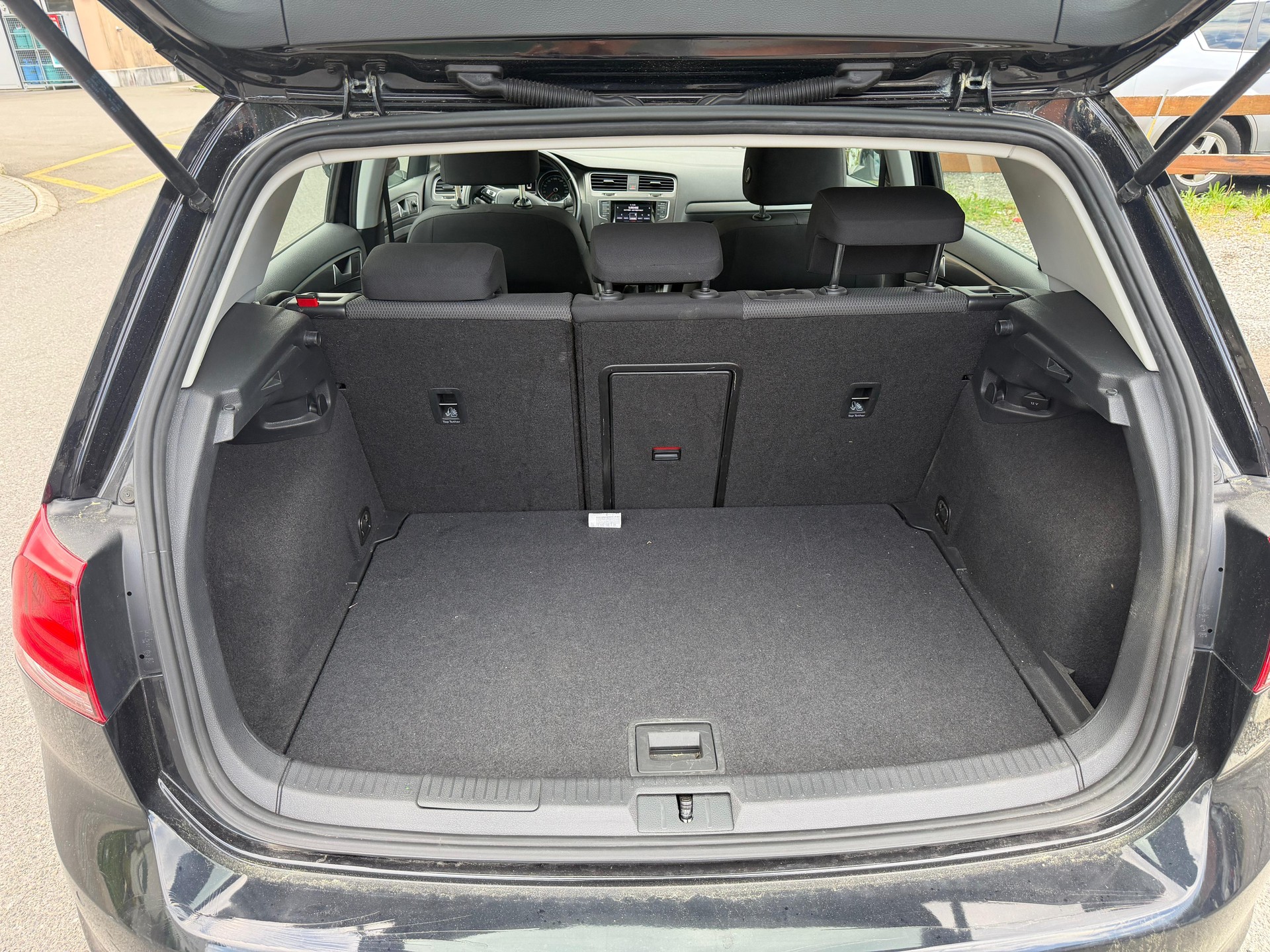 VW Golf 1.6 TDI Comfortline 4Motion-image-10