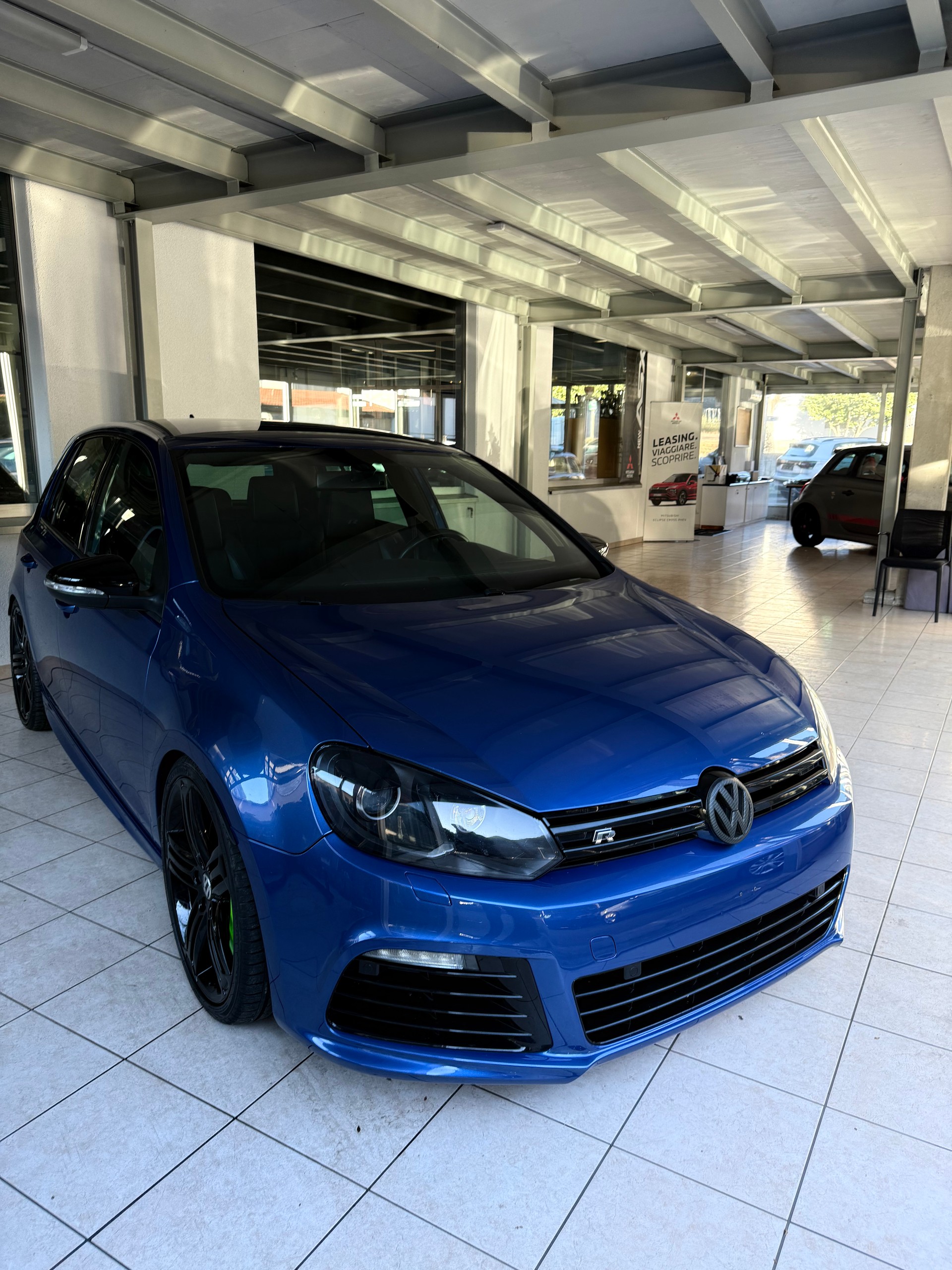 VW Golf 2.0 TSI R 4Motion DSG-image-8