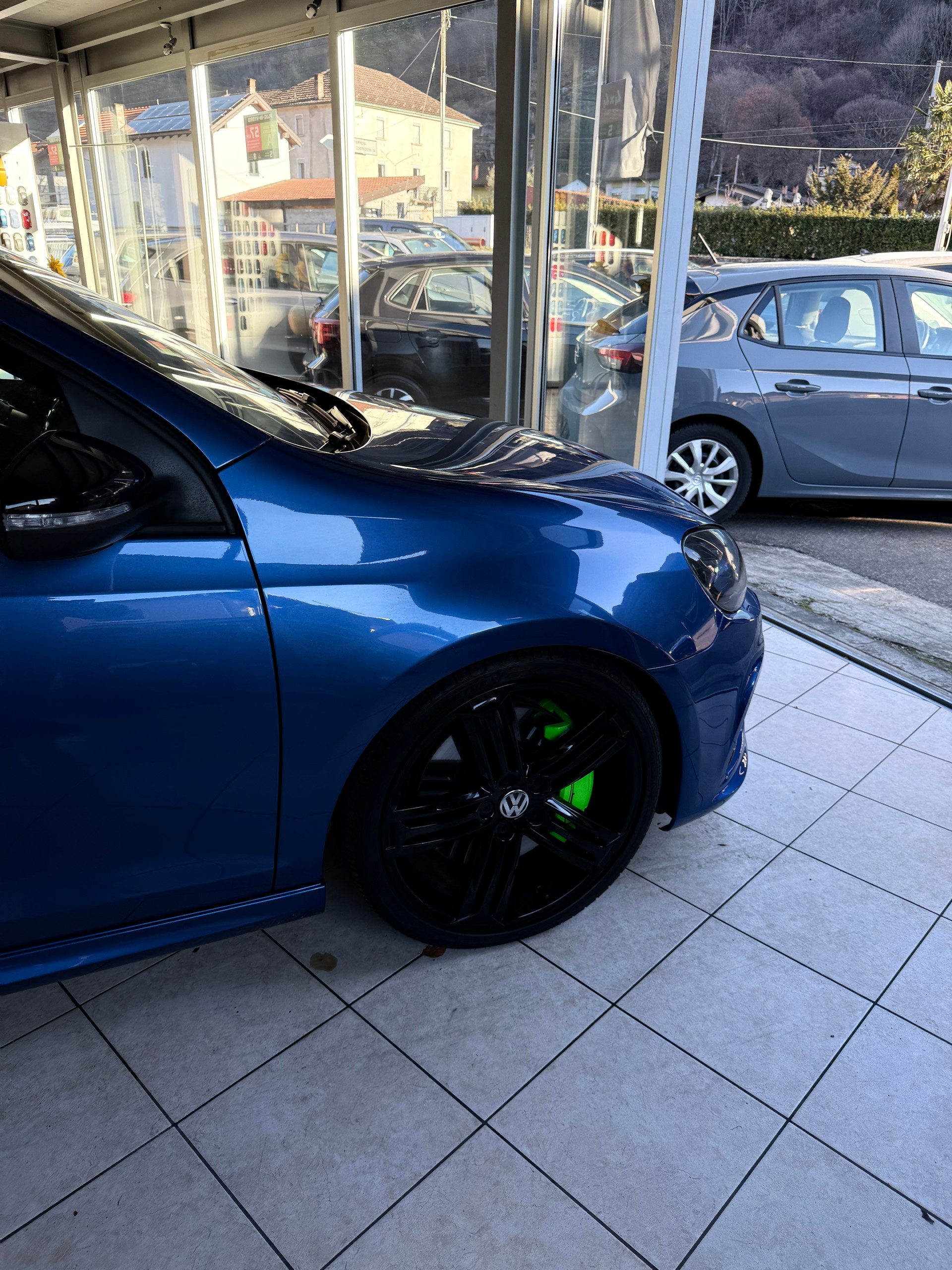 VW Golf 2.0 TSI R 4Motion DSG-image-7