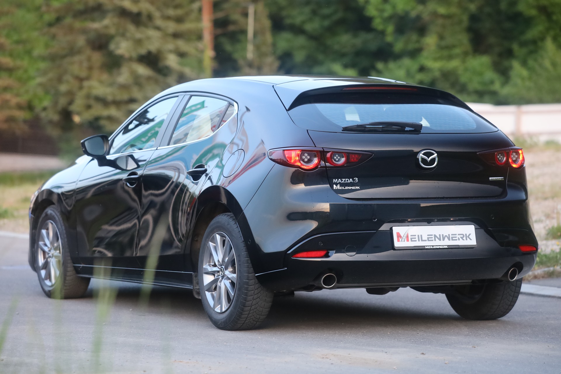 MAZDA 3 Hatchback SKYACTIV-G M Hybrid 122 Revolution Automat-showroom-element-2