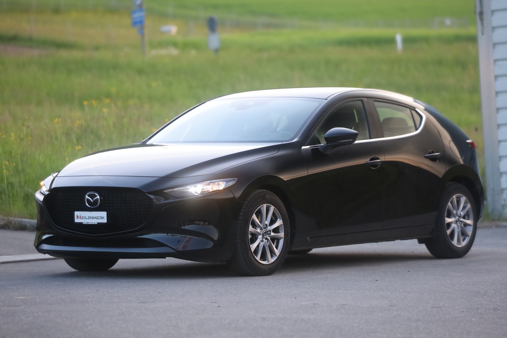 MAZDA 3 Hatchback SKYACTIV-G M Hybrid 122 Revolution Automat