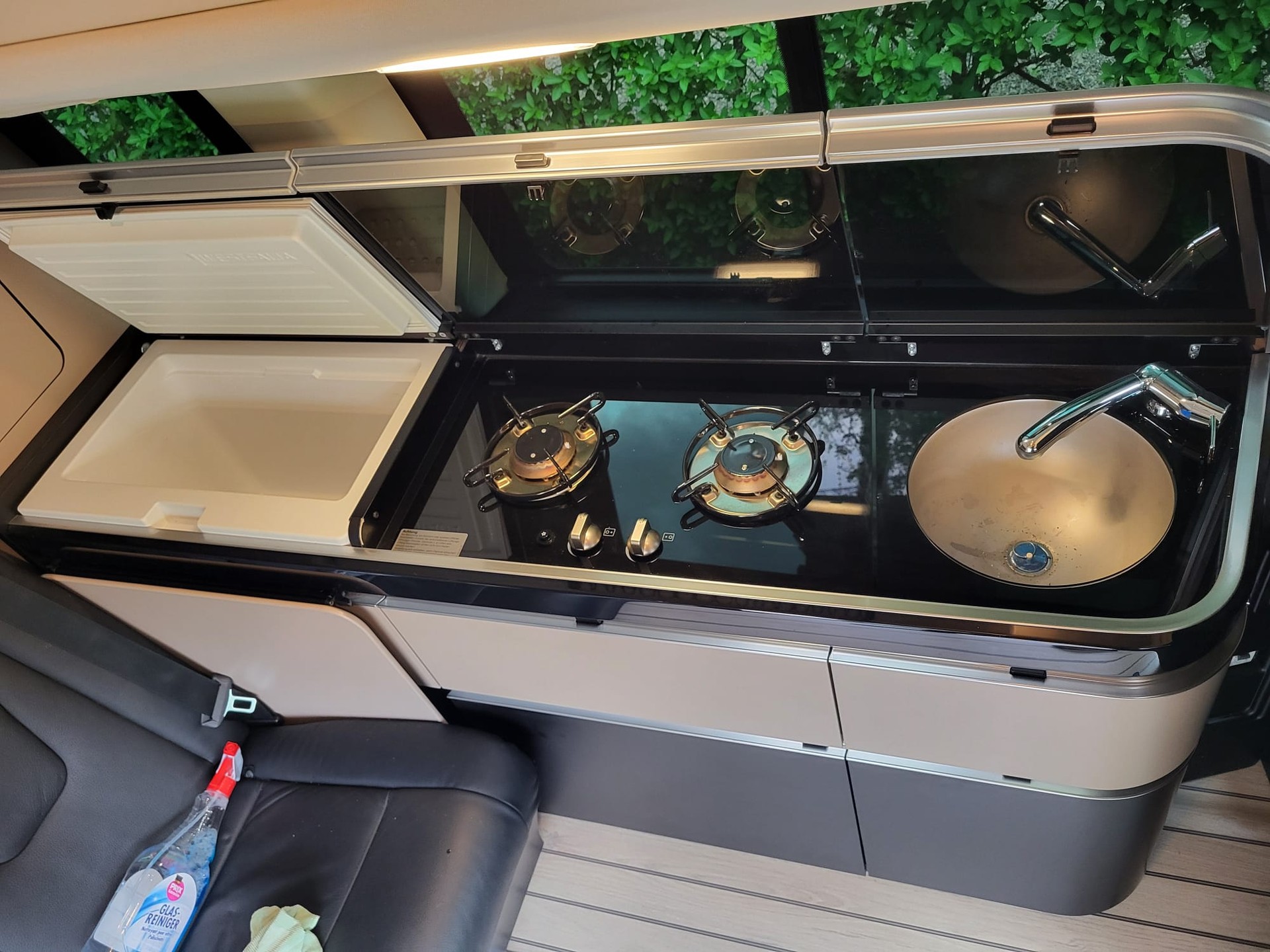 MERCEDES-BENZ 250 d 4matic-image-5