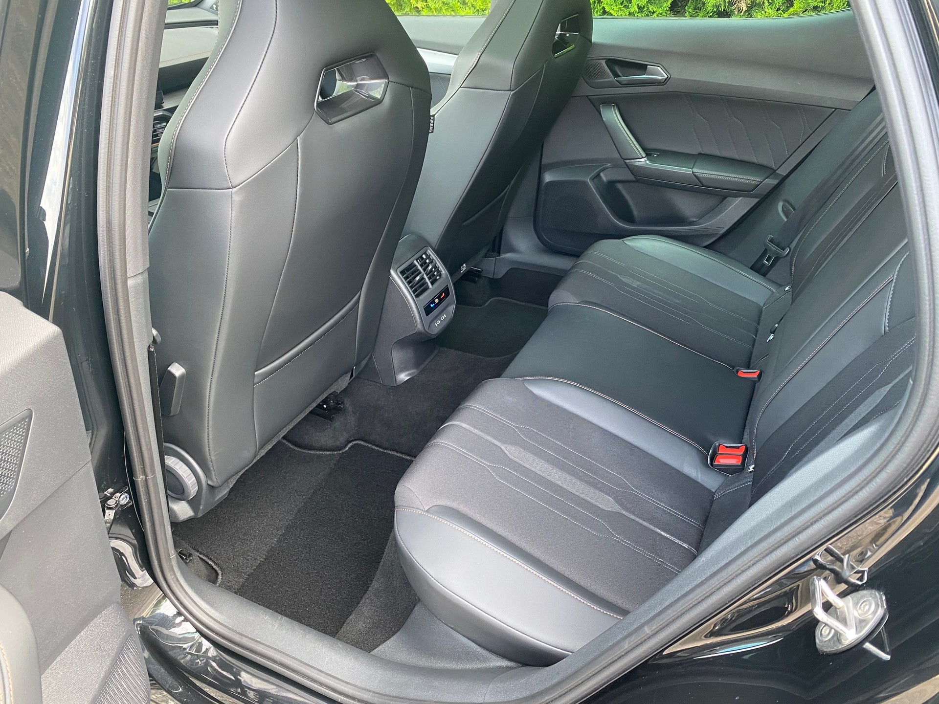 CUPRA Formentor 2.0TSI 310PS VZ 4Drive DSG Top-Ausstattung **Modell 2024**-image-6