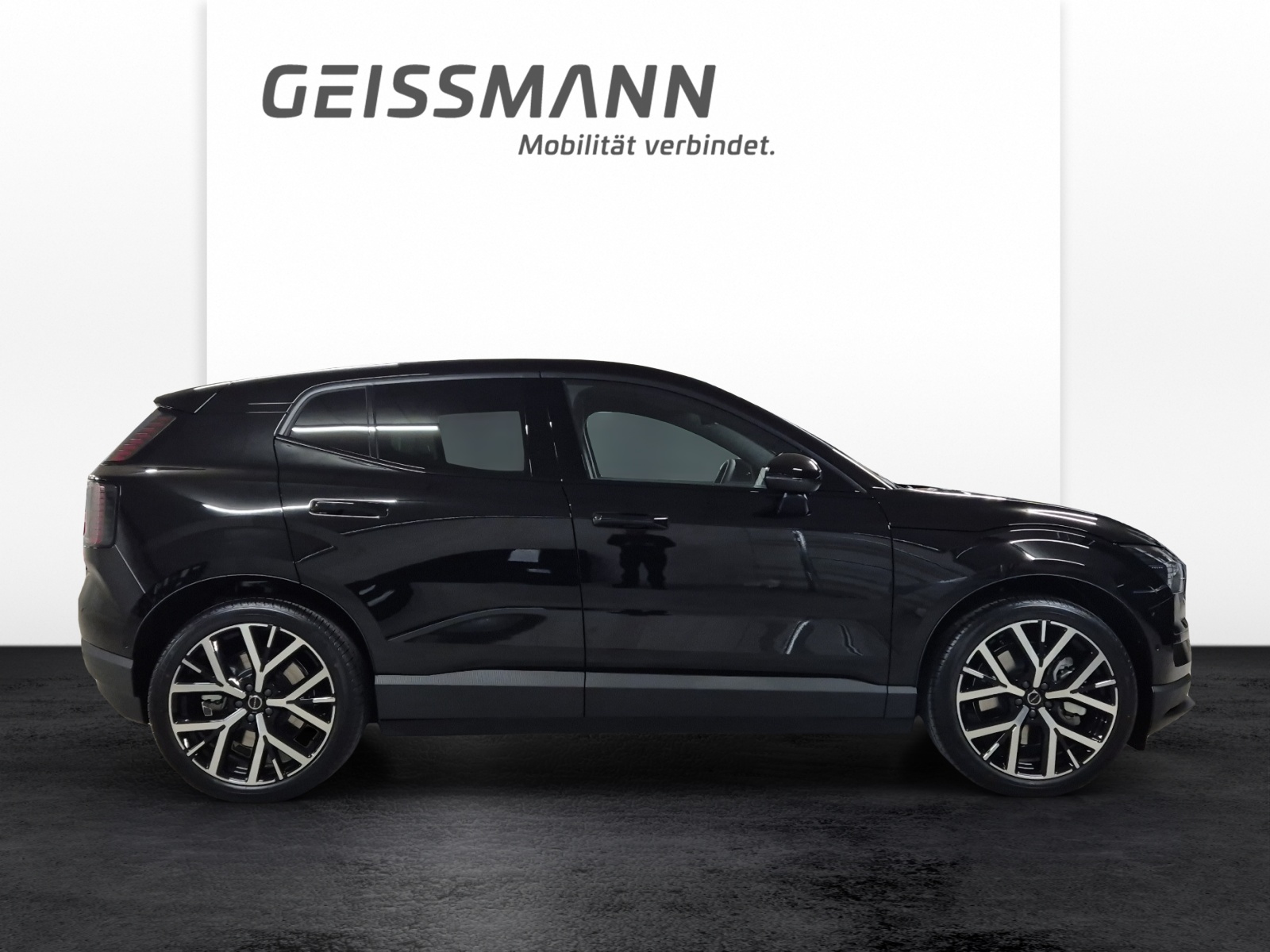 VOLVO EX30 E60 Twin Ultra Performance AWD-showroom-element-3