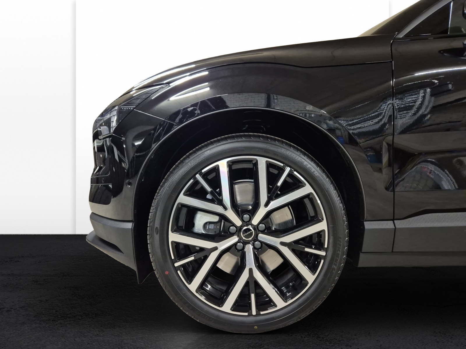VOLVO EX30 E60 Twin Ultra Performance AWD-image-19