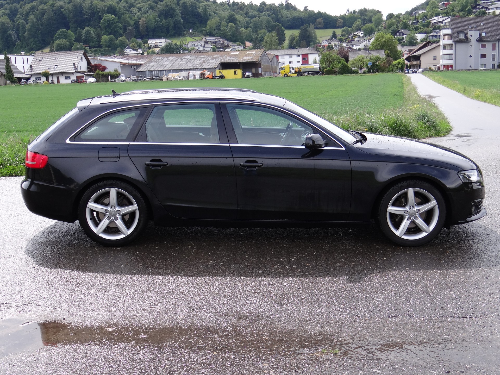 AUDI A4 Avant 2.0 TDI multitronic-image-4