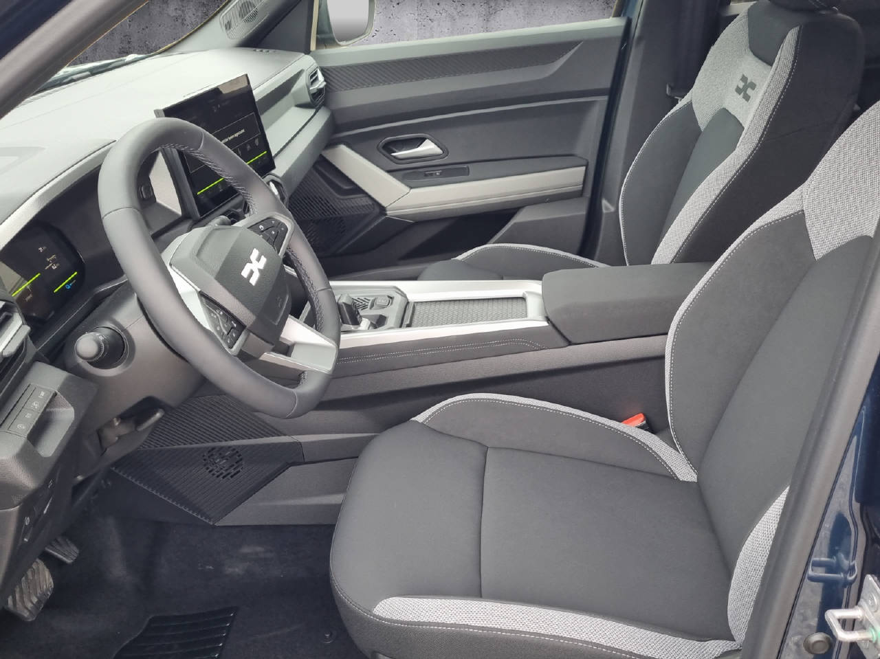 DACIA Bigster journey hybrid 155-image-4