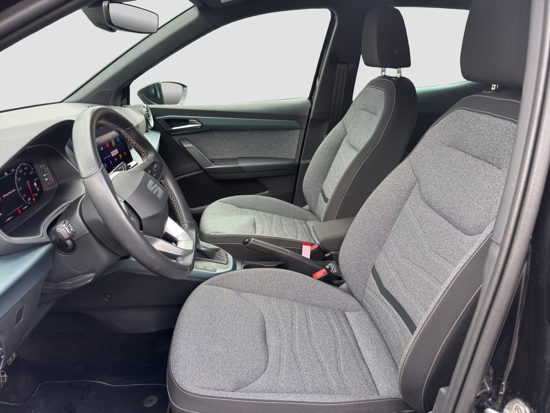 SEAT Arona 1.0 TSI Eco Hola Xperience DSG-image-10