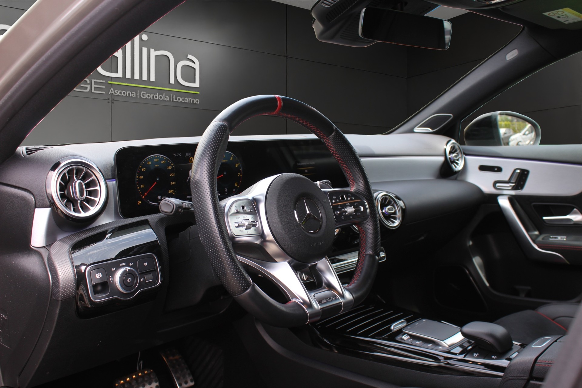 MERCEDES-BENZ A 35 AMG 4matic-image-7