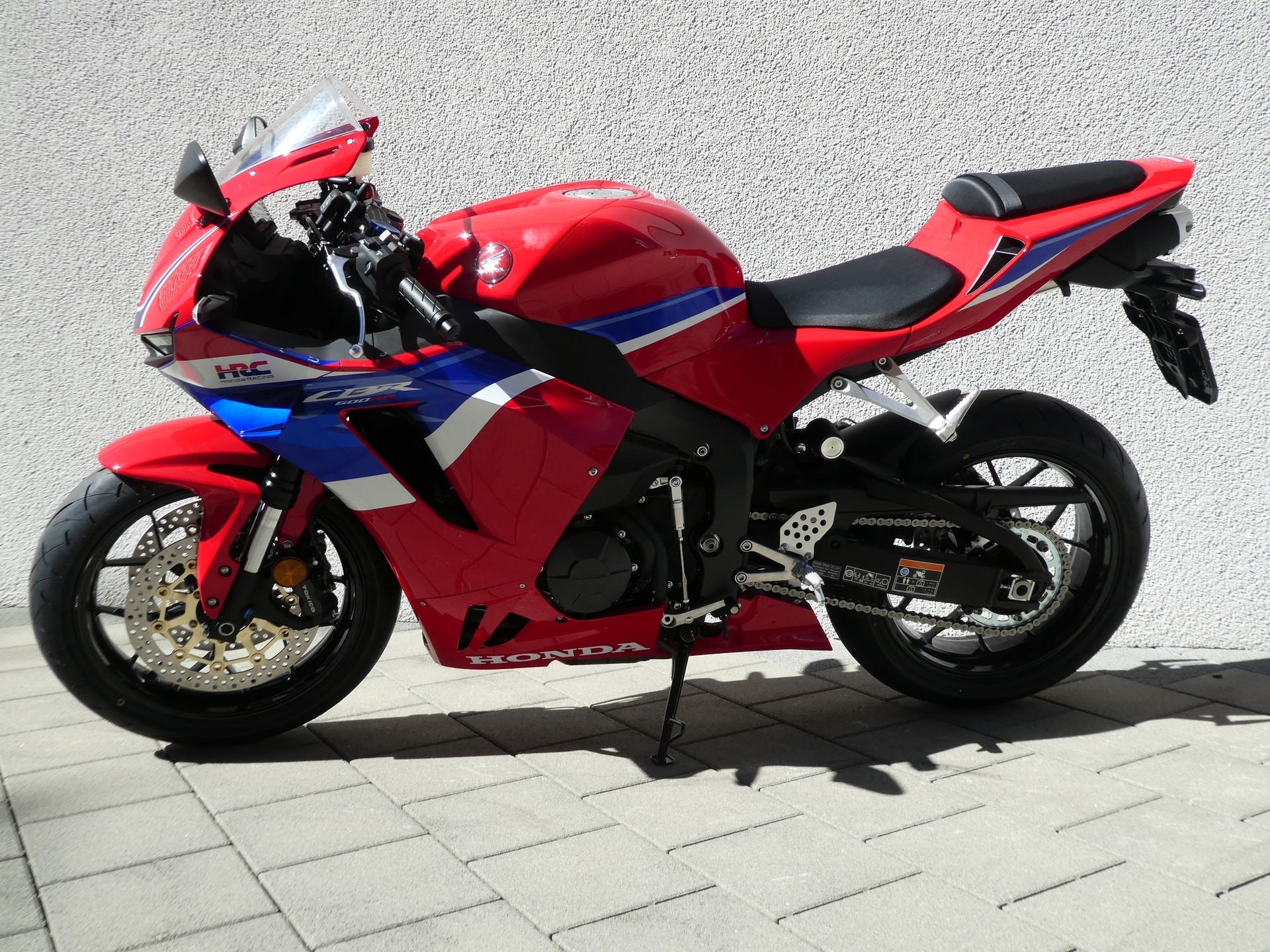 HONDA CBR 600 RR-showroom-element-1