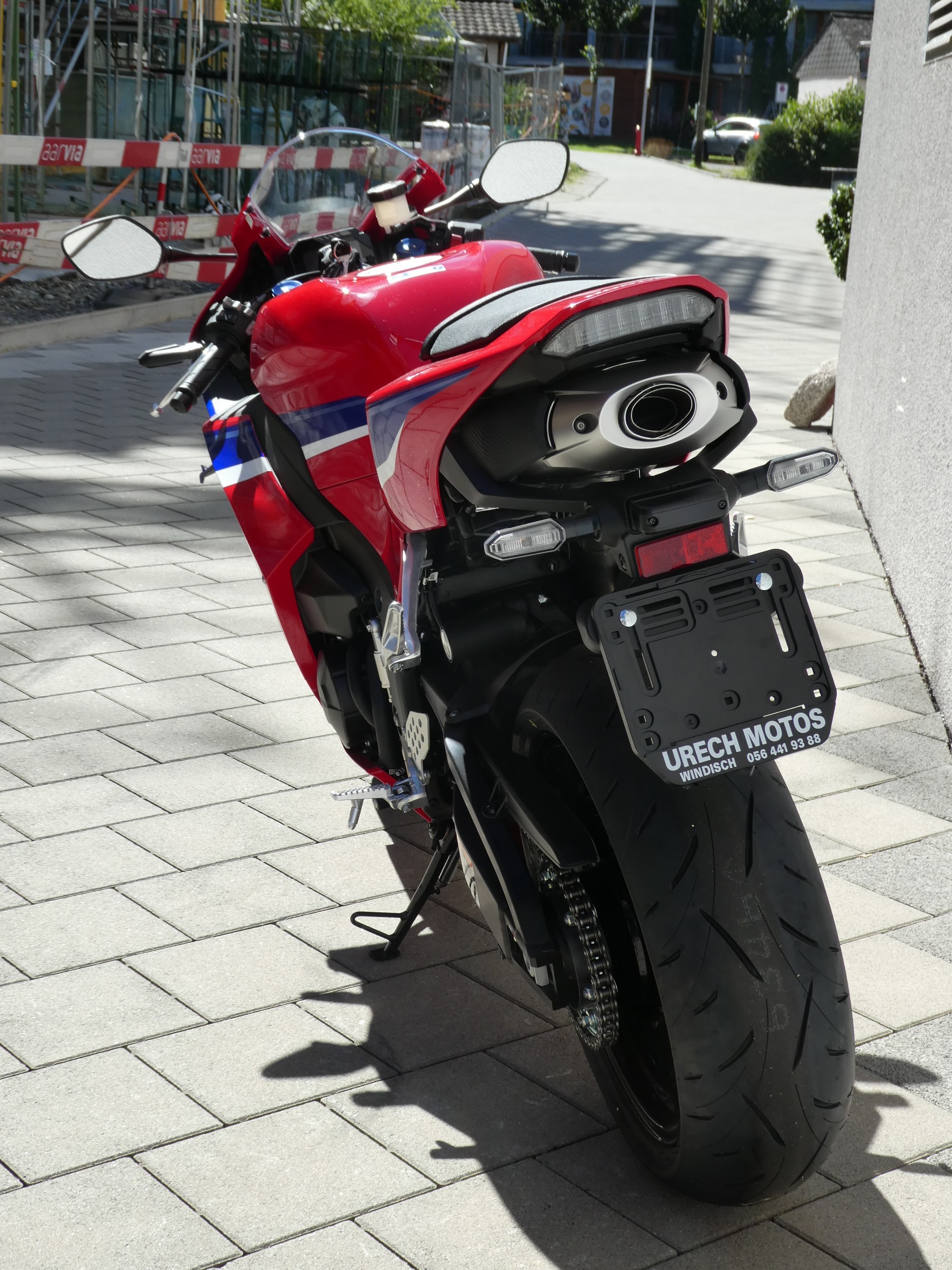 HONDA CBR 600 RR-showroom-element-2