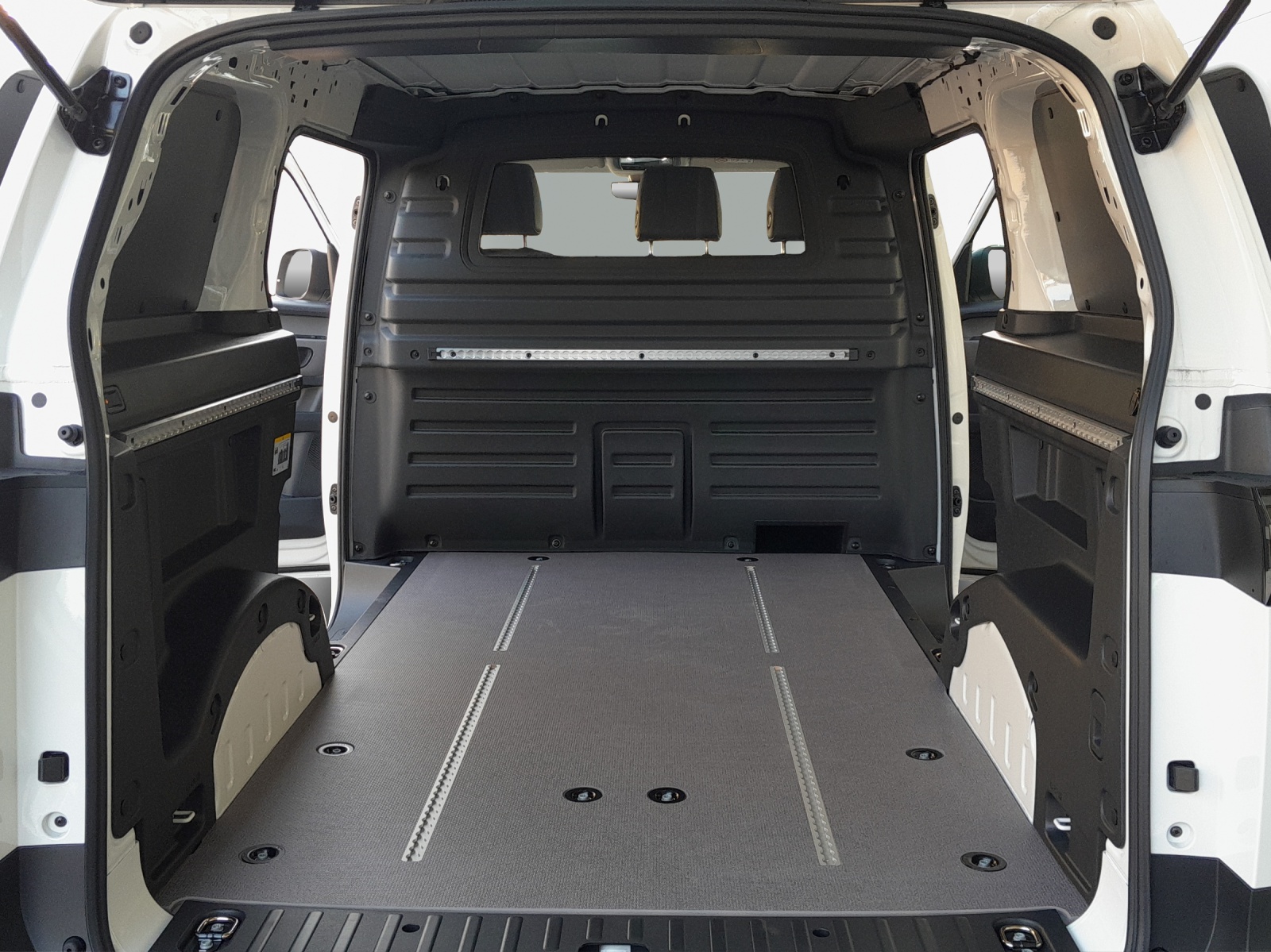 VW ID. Buzz Cargo 4Motion-image-12