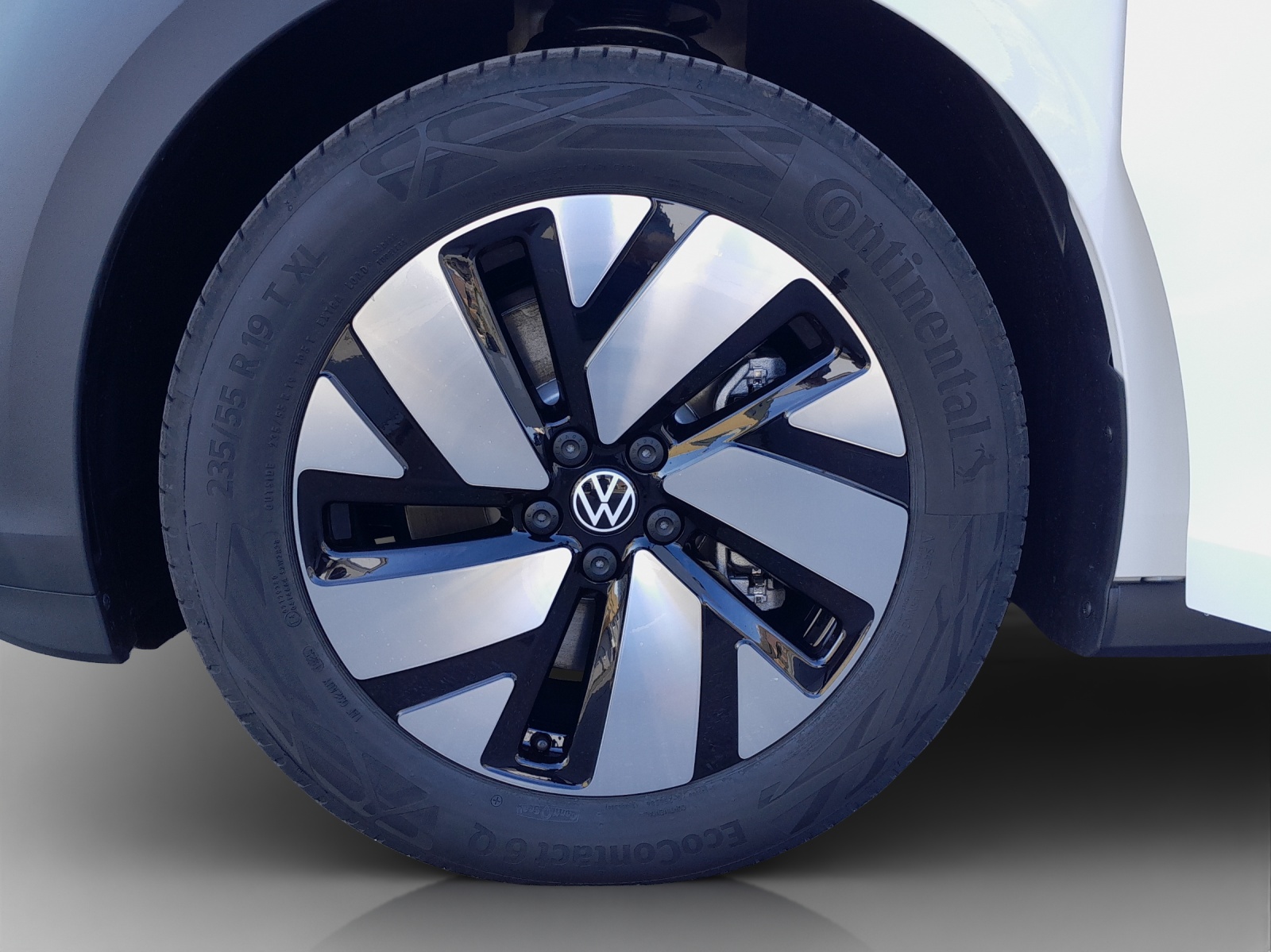 VW ID. Buzz Cargo 4Motion-image-13
