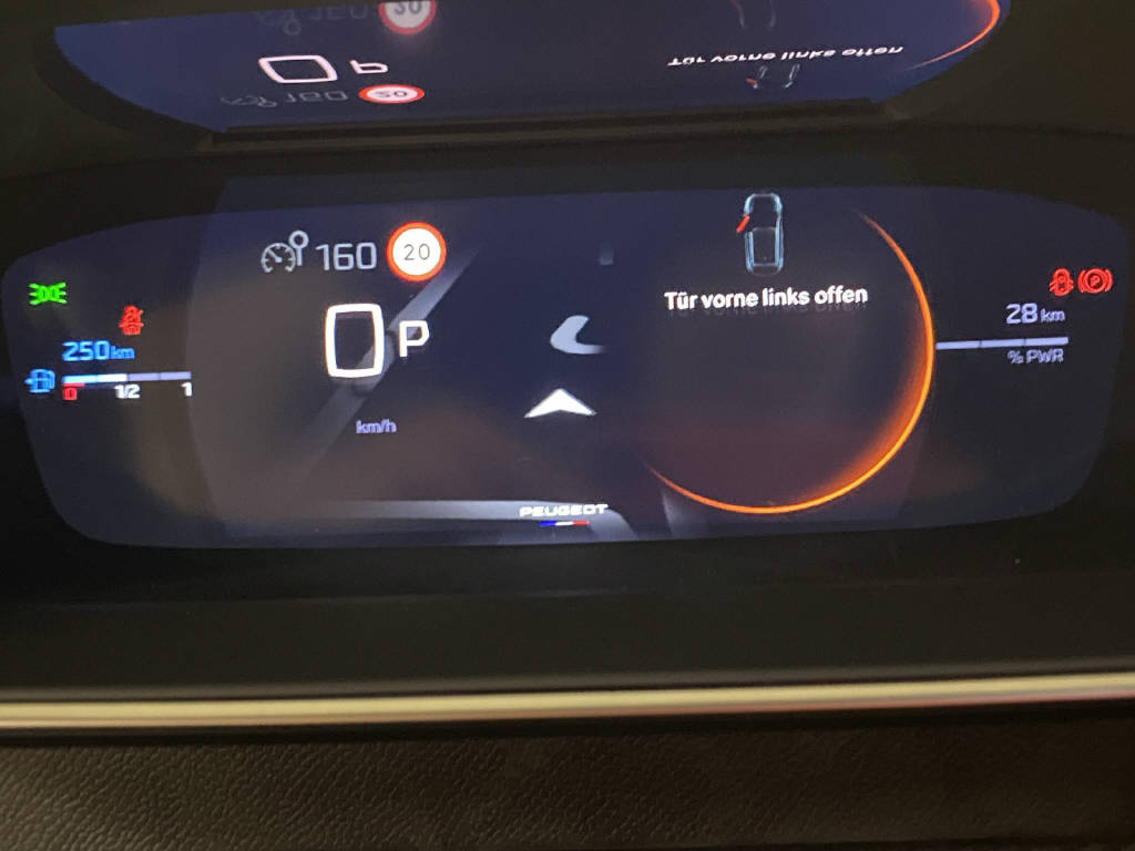 PEUGEOT 208 1.2 Hybrid 145 GT-image-8