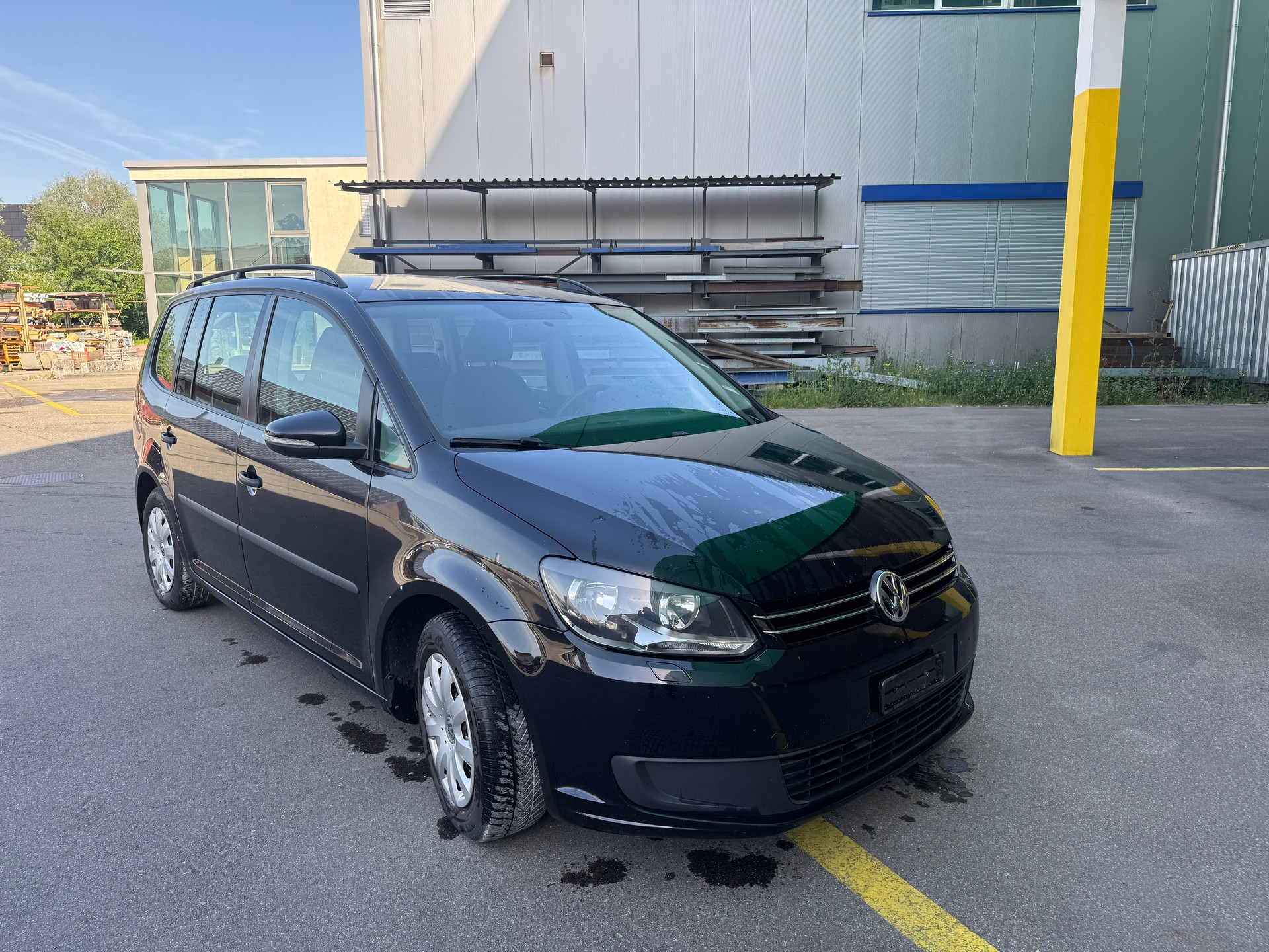 VW Touran 1.6 TDI BlueMotion Technology Trendline-image-7