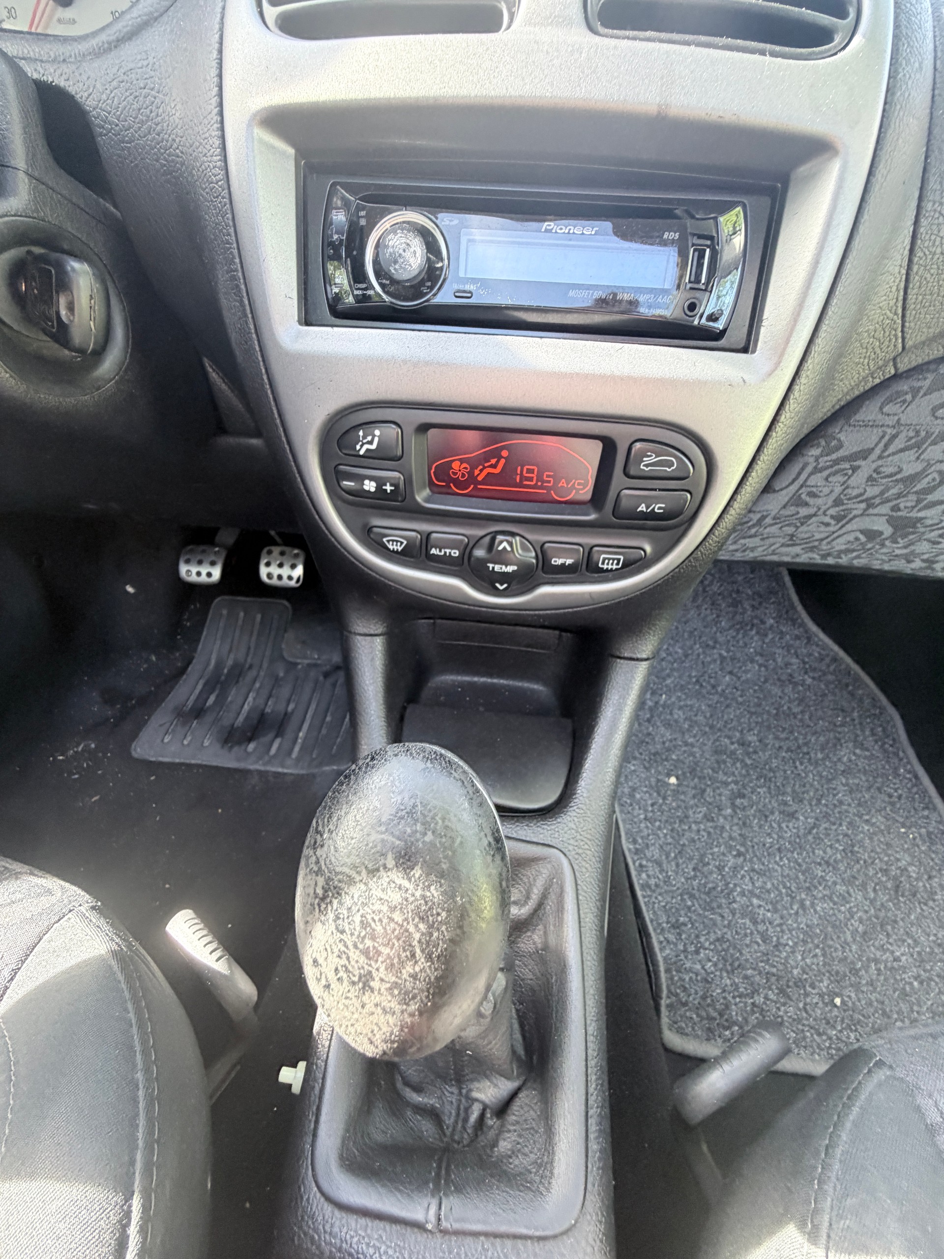 PEUGEOT 206 CC 1.6 16V Sport-image-14