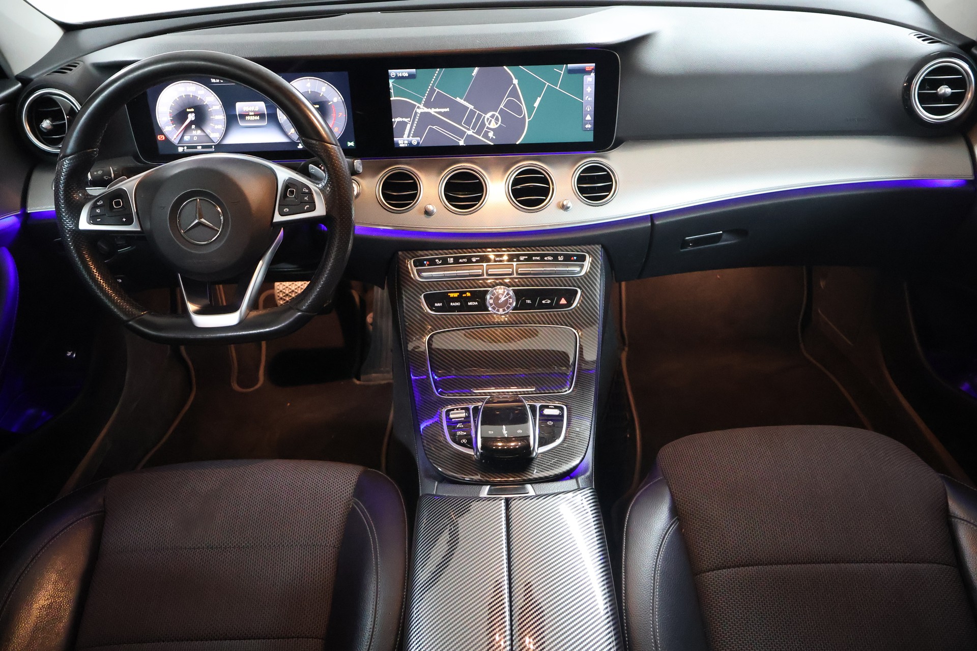 MERCEDES-BENZ E 200 9G-Tronic-image-10