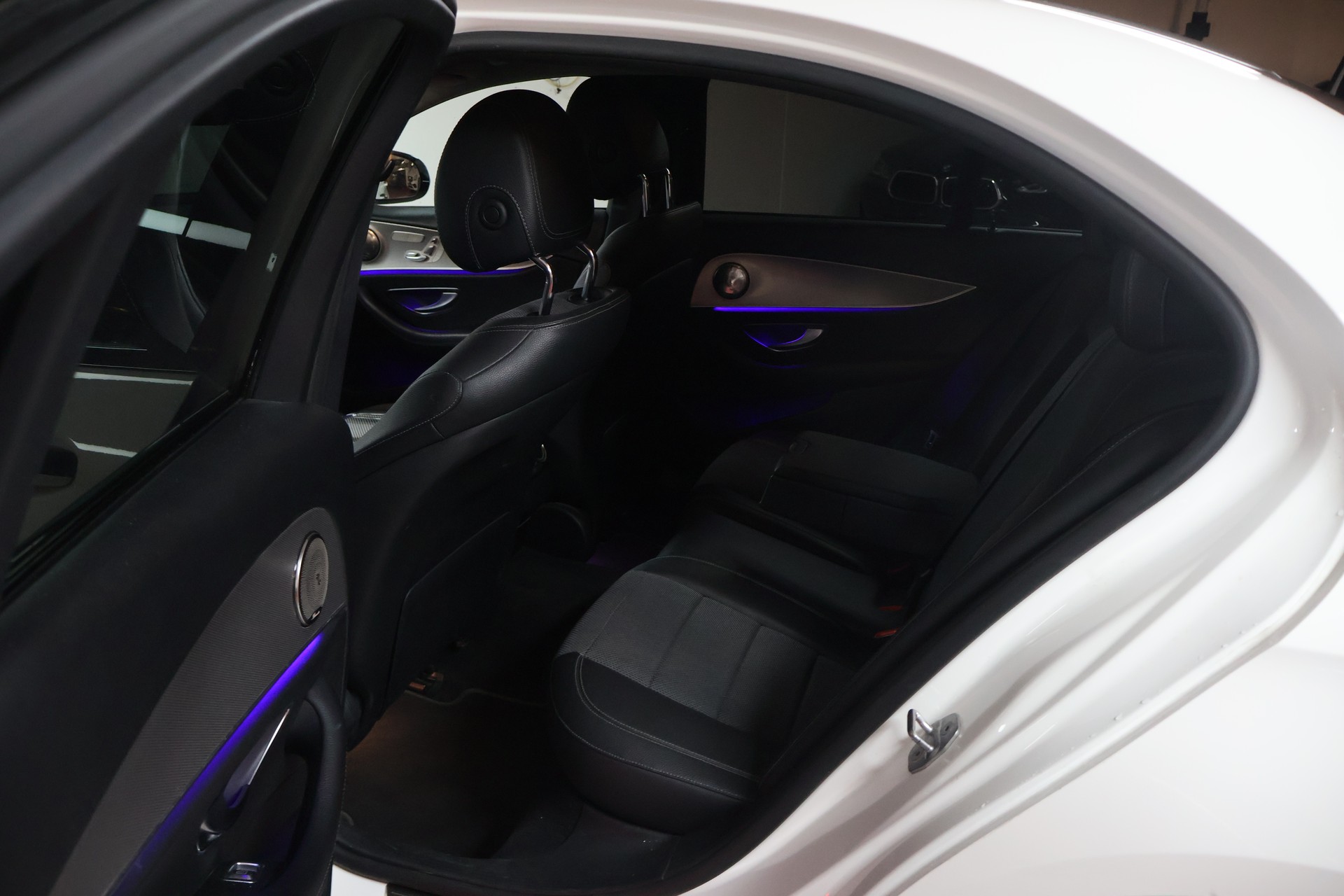 MERCEDES-BENZ E 200 9G-Tronic-image-15