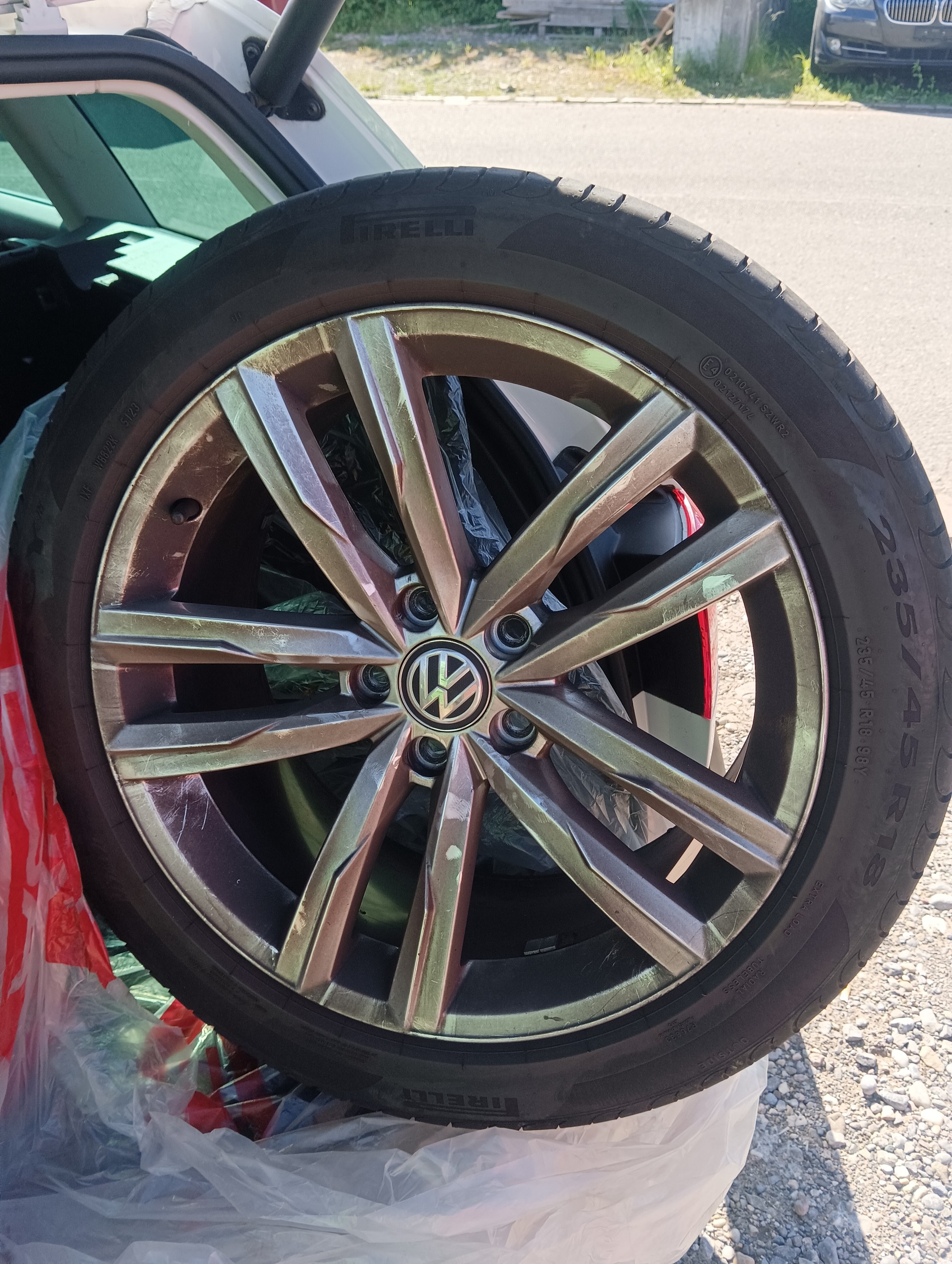 VW Passat Variant 2.0 TDI BMT Highline DSG 4Motion-image-5