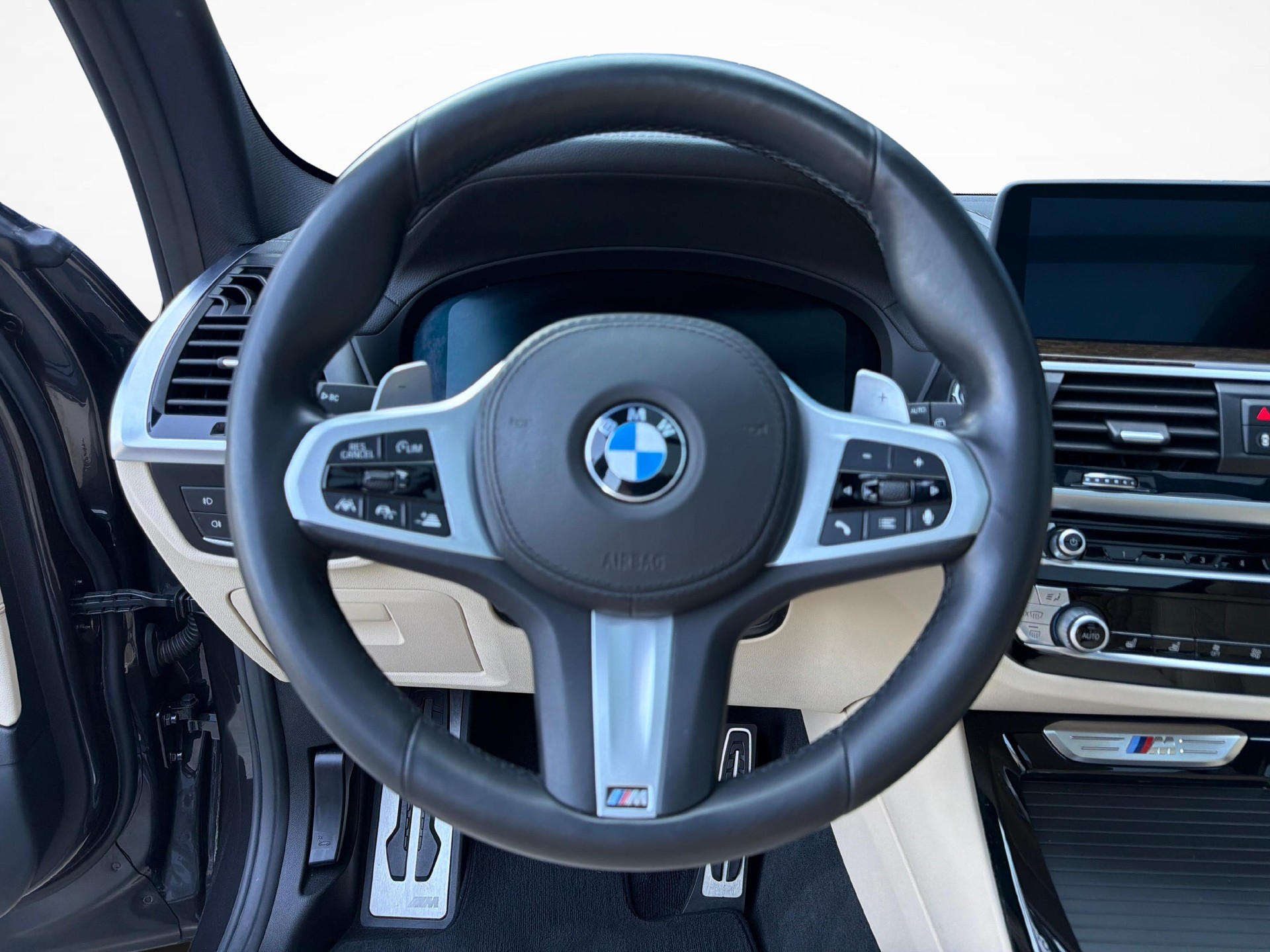 BMW X3 M40i-image-13