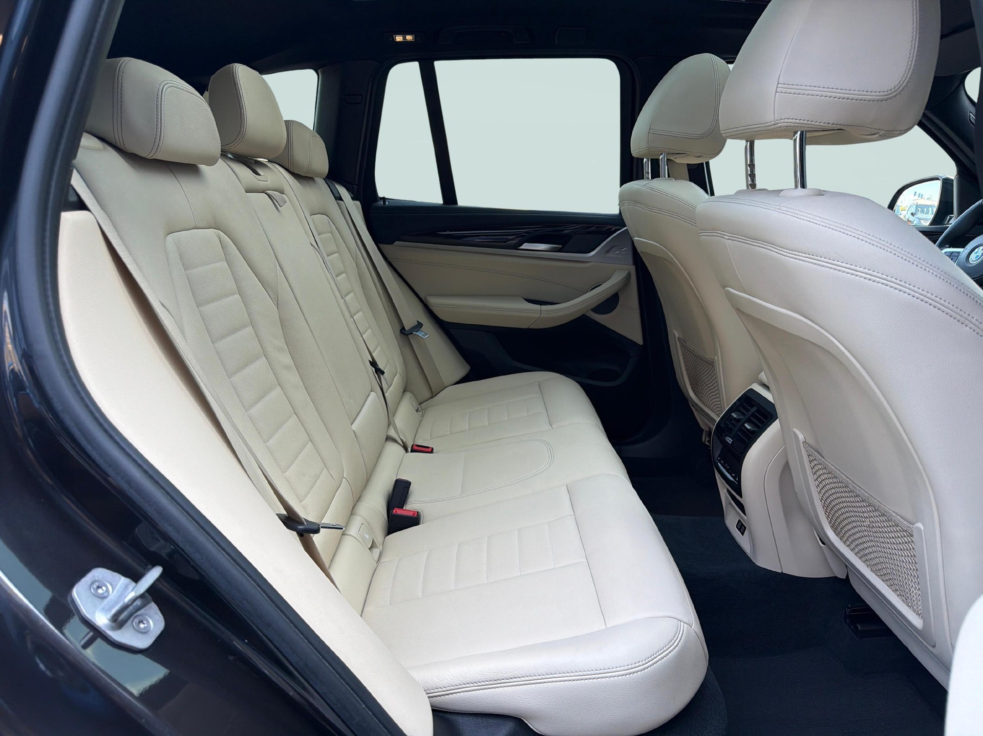 BMW X3 M40i-image-18