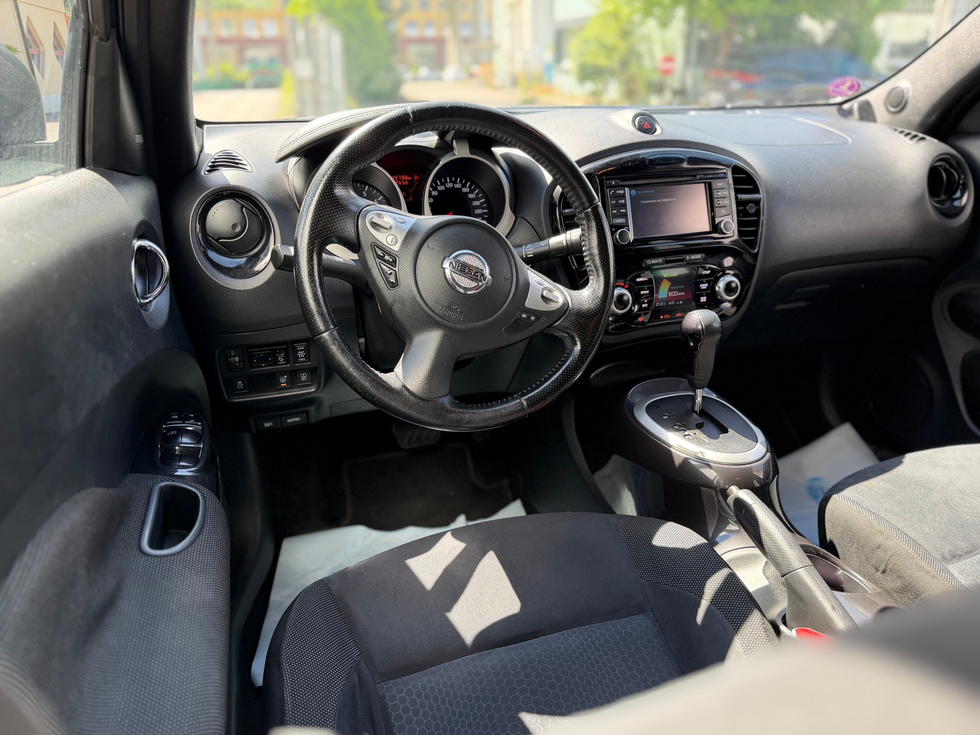 NISSAN Juke 1.6 DIG-T N-Connecta 4x4 Xtronic M-CVT-image-11
