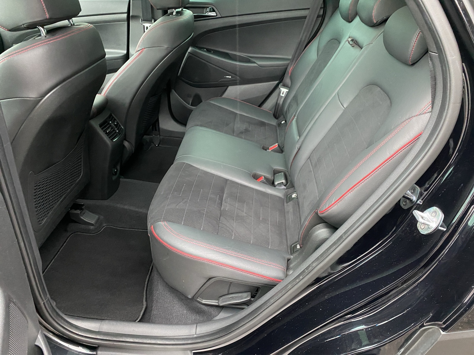HYUNDAI Tucson 1.6 T-GDi N-Line 4WD-image-10