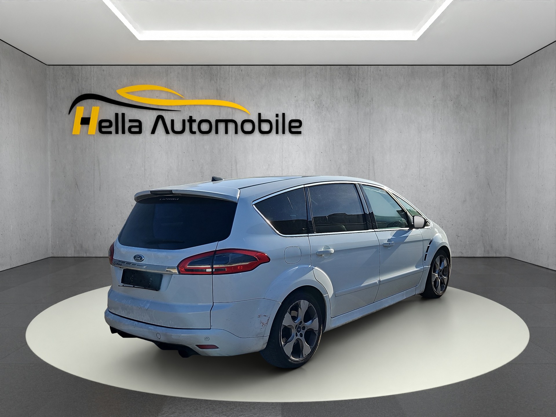 FORD S-Max 2.2 TDCi TitaniumS Automatic-image-2