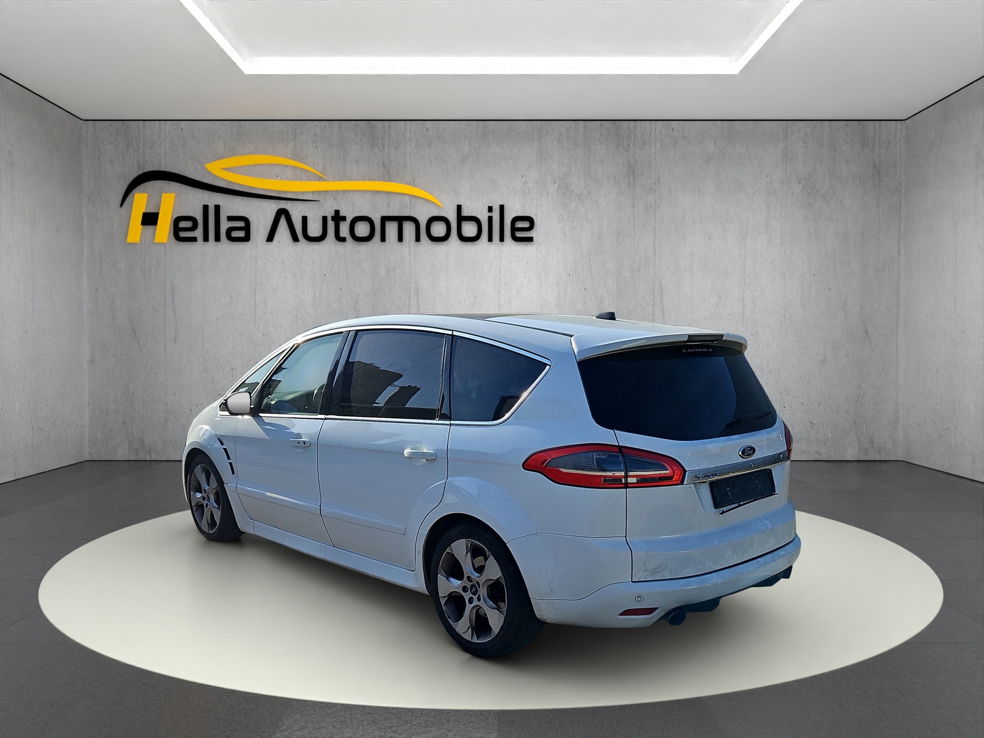 FORD S-Max 2.2 TDCi TitaniumS Automatic-image-4