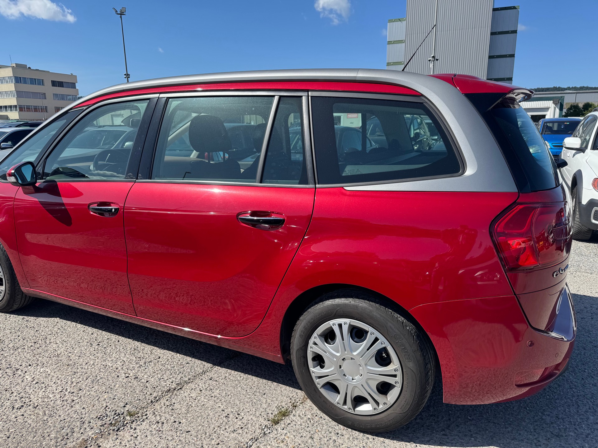 CITROEN Grand C4 Picasso 1.6 BlueHDi Intensive EAT6-image-3