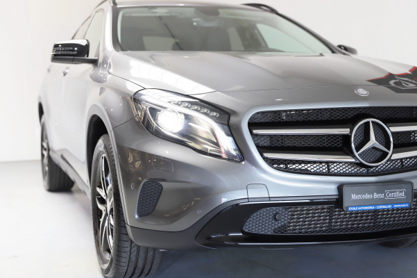 MERCEDES-BENZ GLA 200 Night Star-image-1
