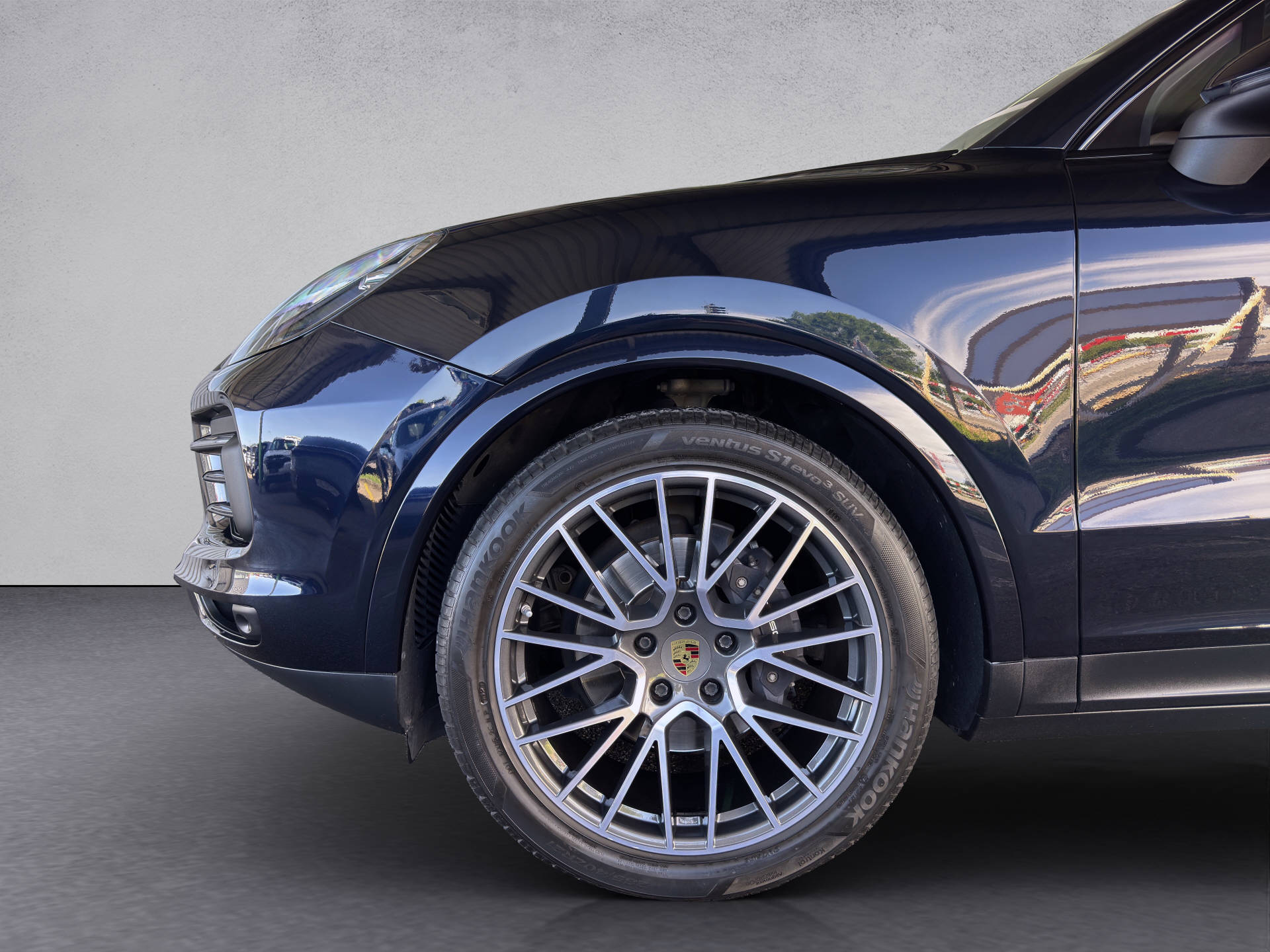 PORSCHE Cayenne-image-14