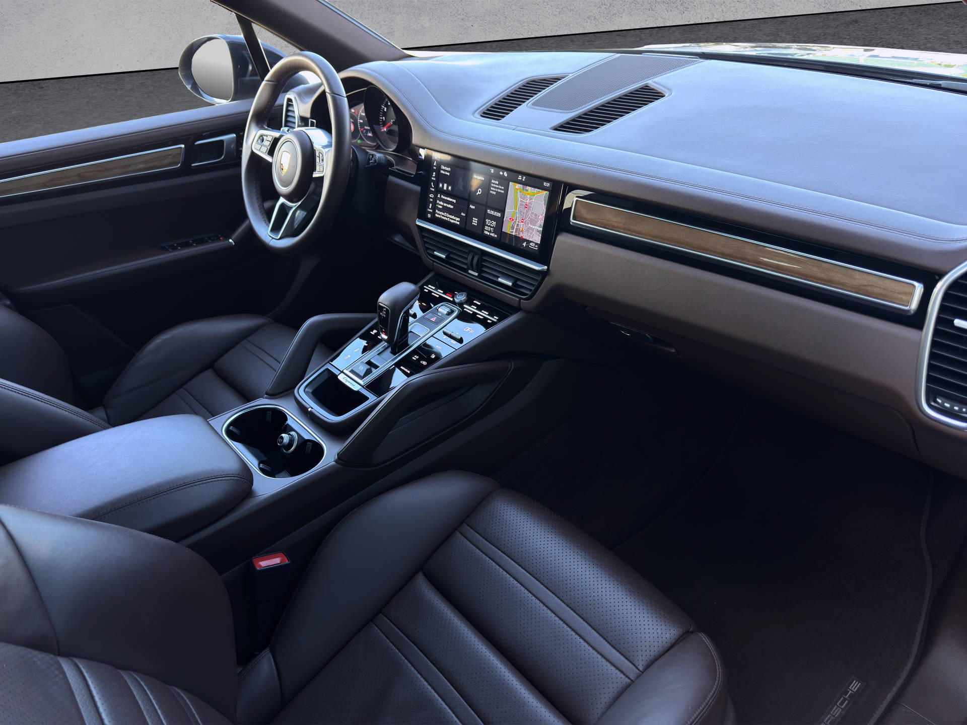 PORSCHE Cayenne-image-7