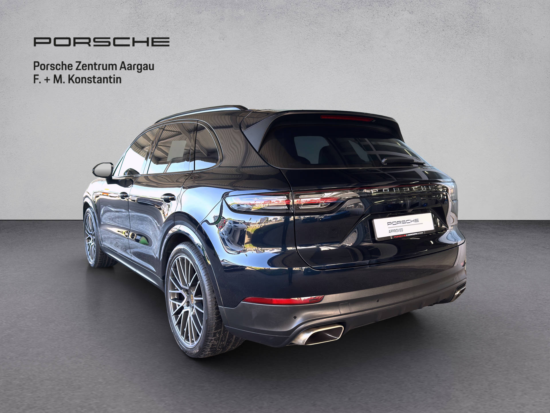 PORSCHE Cayenne-image-3