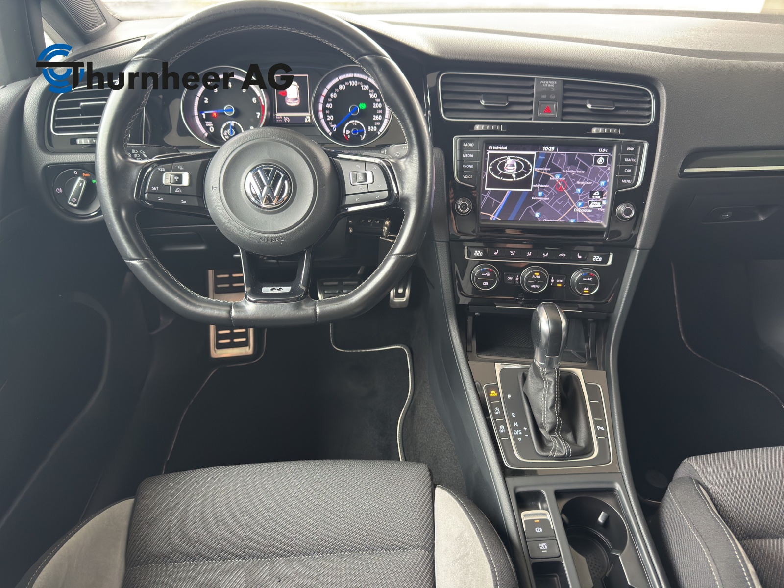 VW Golf 2.0 TSI R 4Motion DSG-image-10