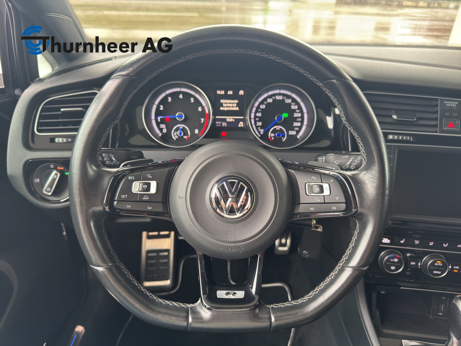 VW Golf 2.0 TSI R 4Motion DSG-image-9
