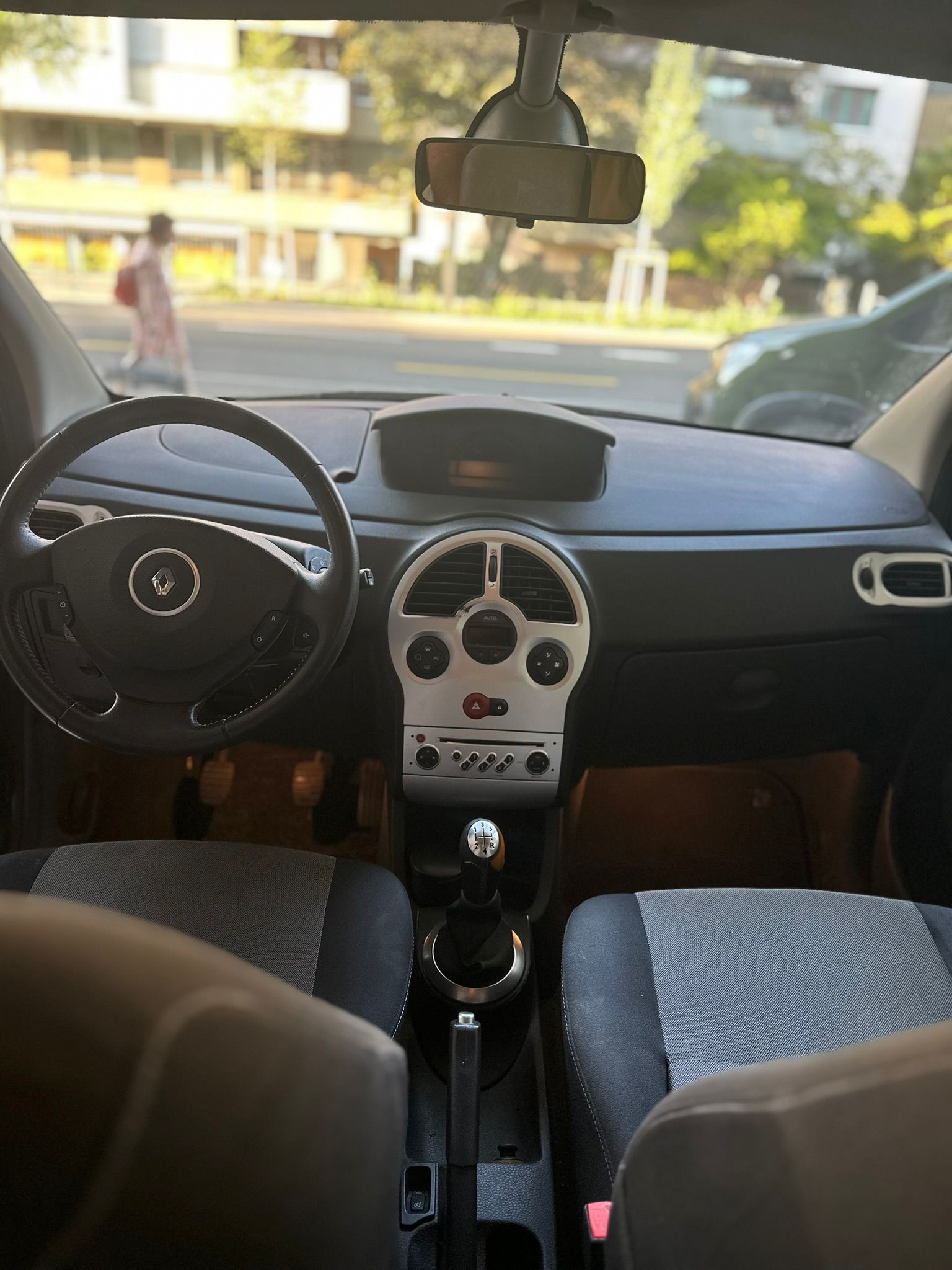 RENAULT Modus 1.2 16V T Dynamique-image-5