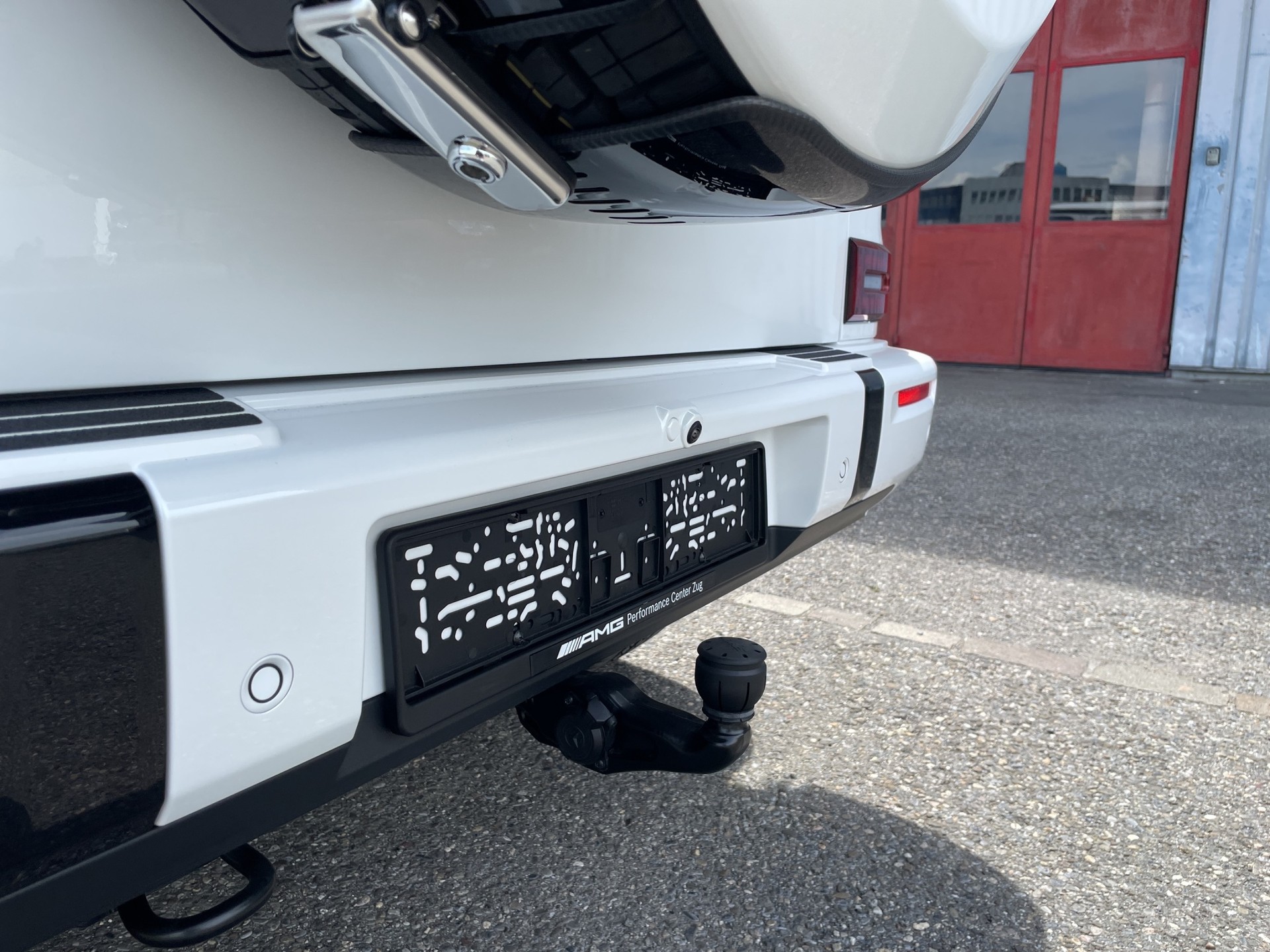 MERCEDES-BENZ G 63 AMG-image-18