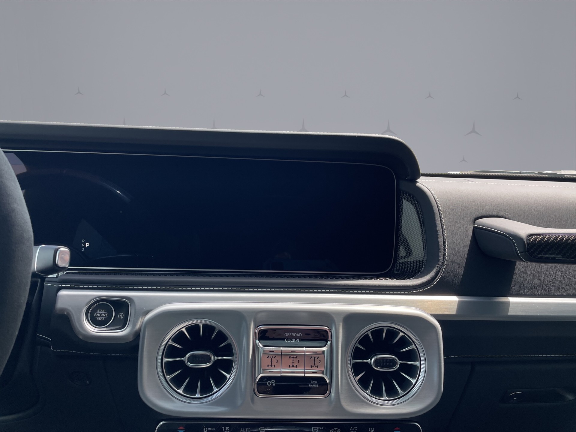 MERCEDES-BENZ G 63 AMG-image-15