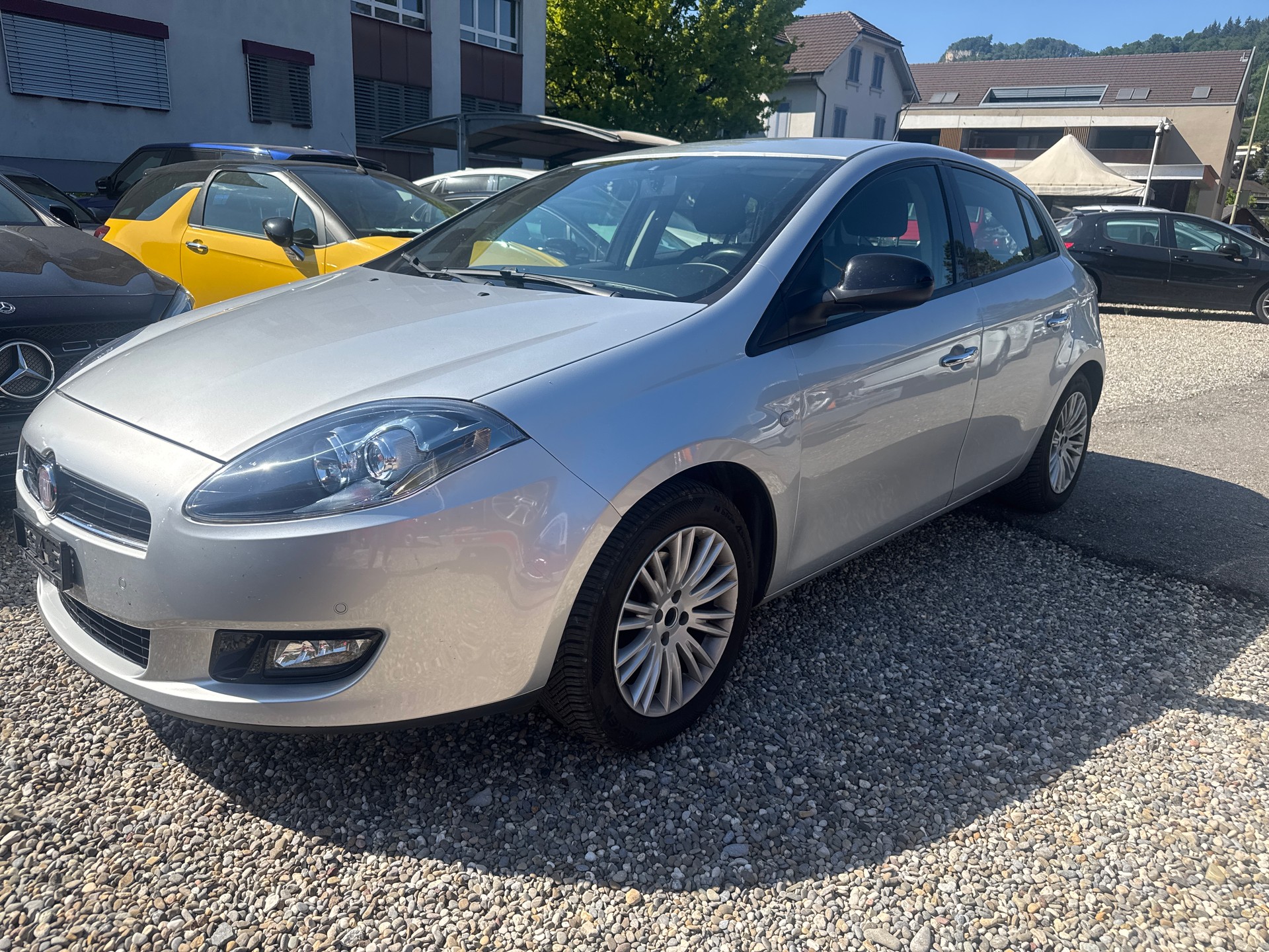 FIAT Bravo 1.4 16V Turbo Easy-image-1