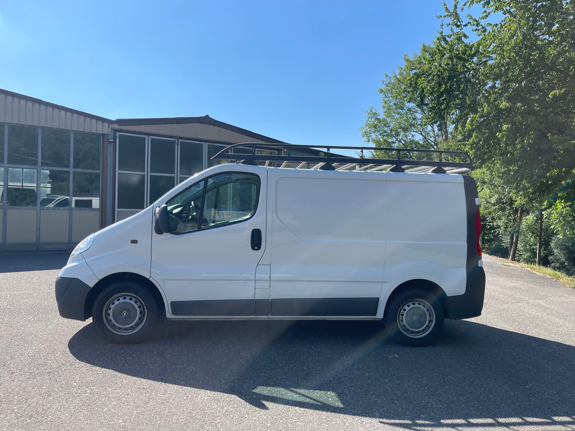 OPEL Vivaro 2.0 CDTI 2.9t L1H1-image-1