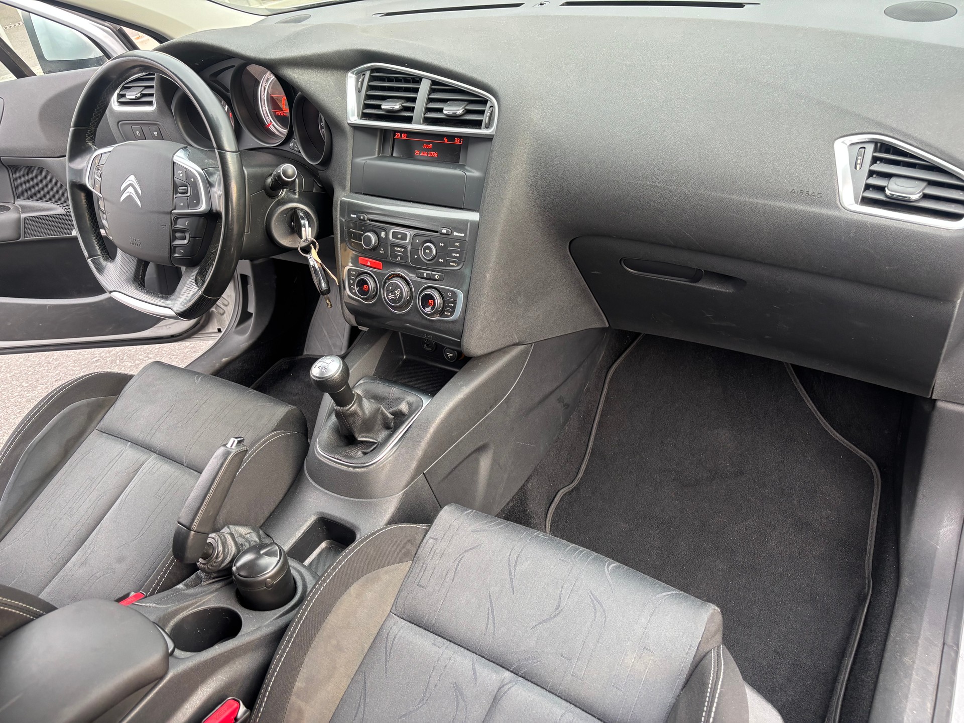 CITROEN C4 Berline 1.6 VTi Séduction-image-10