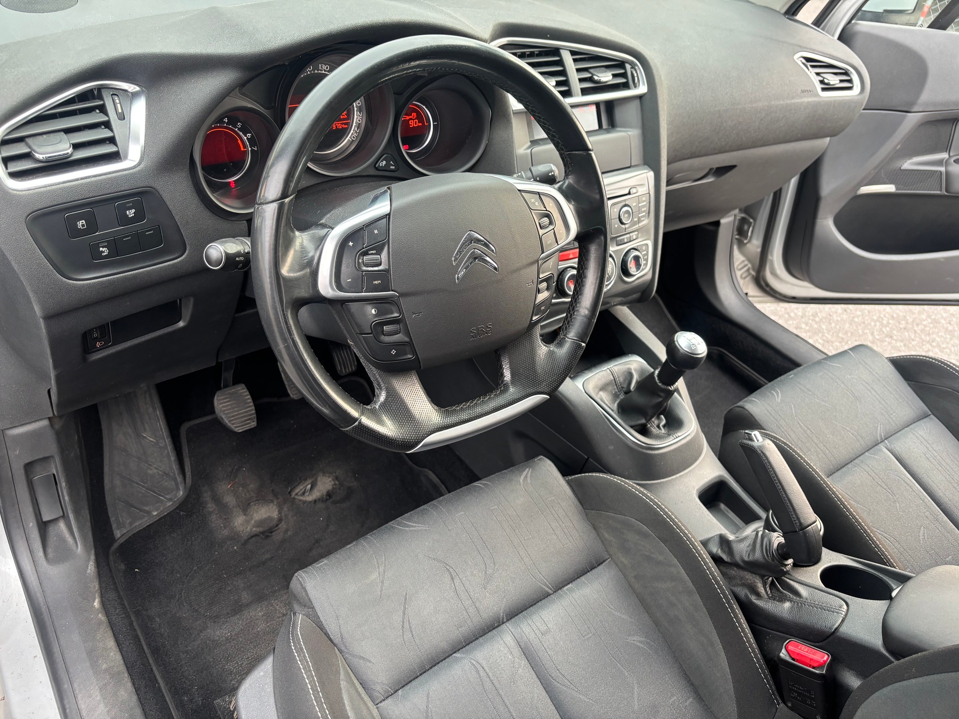 CITROEN C4 Berline 1.6 VTi Séduction-image-8