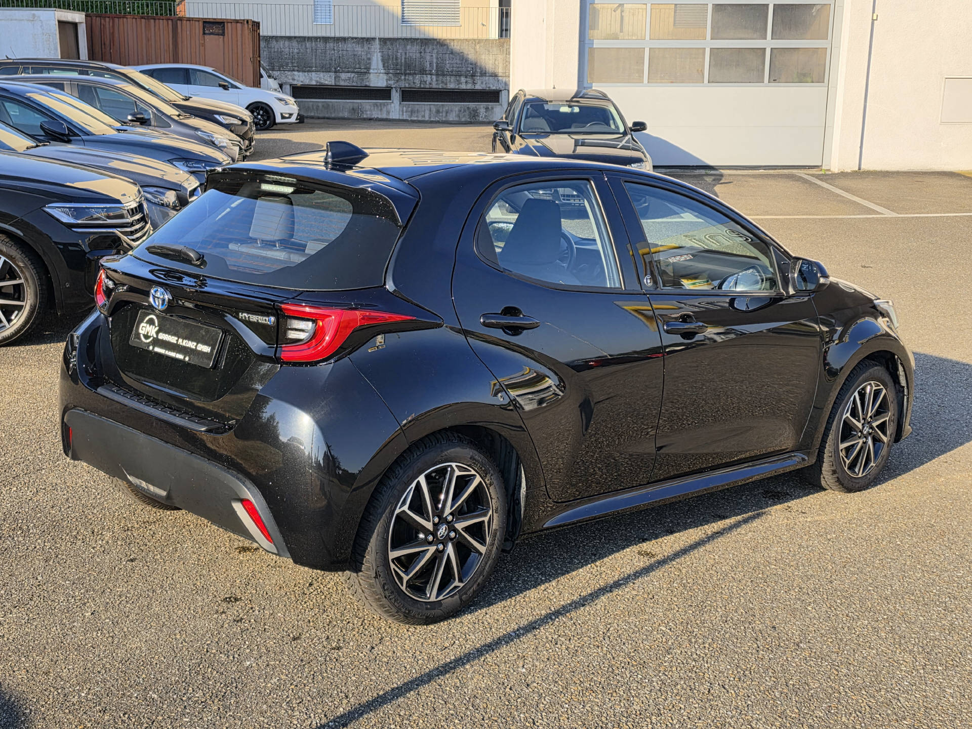 TOYOTA Yaris 1.5 VVT-i HSD Trend-image-4