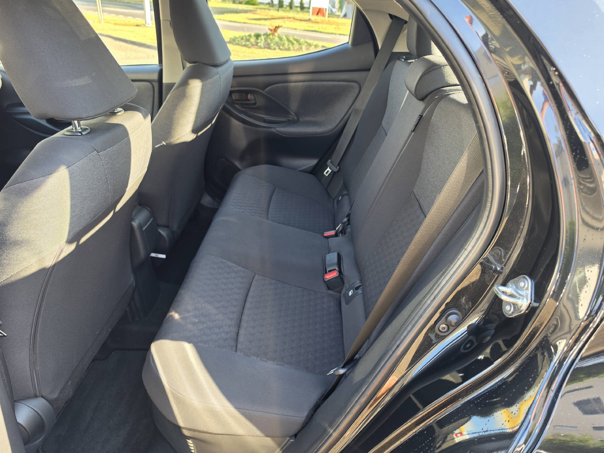 TOYOTA Yaris 1.5 VVT-i HSD Trend-image-9