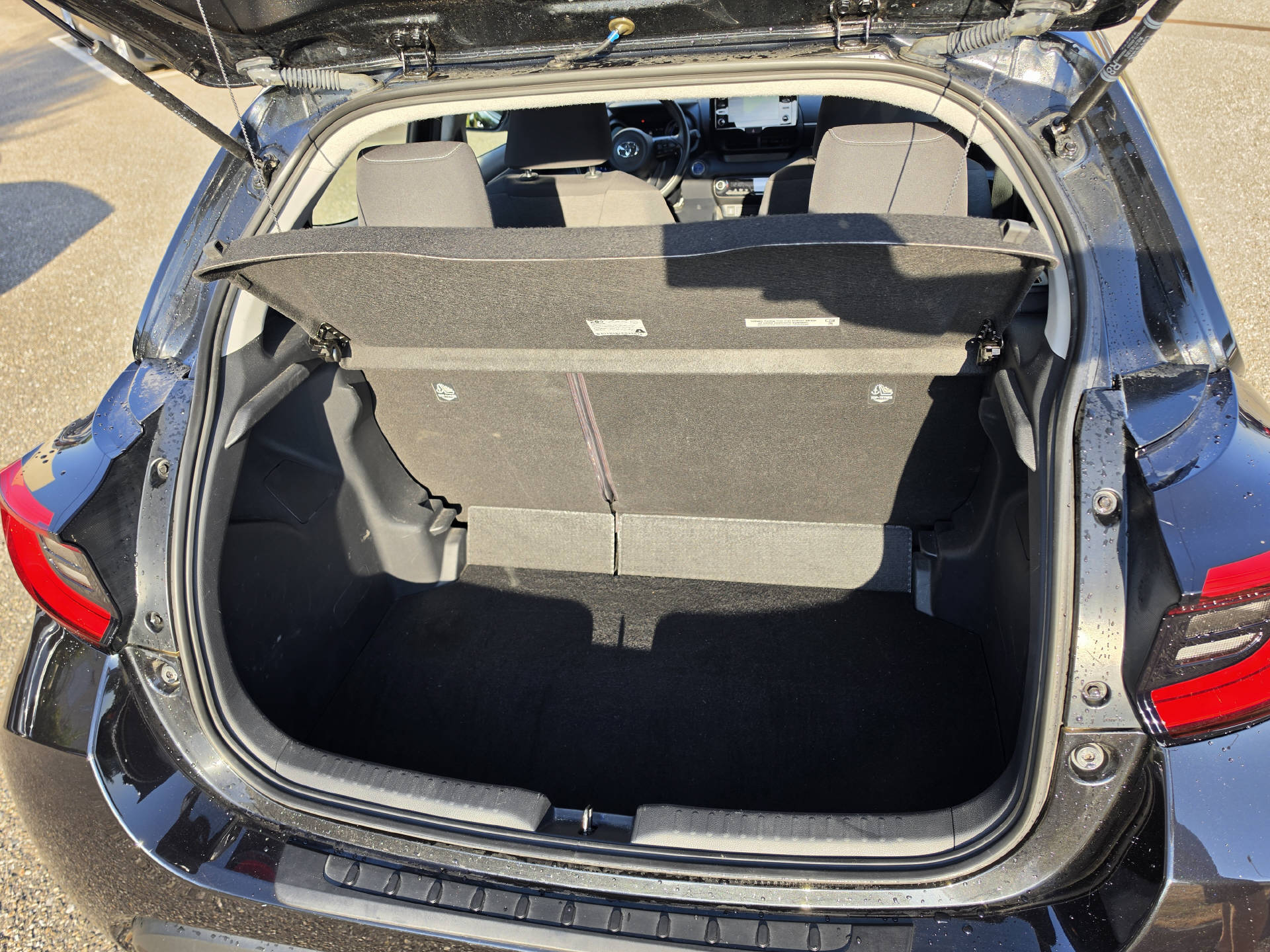 TOYOTA Yaris 1.5 VVT-i HSD Trend-image-10
