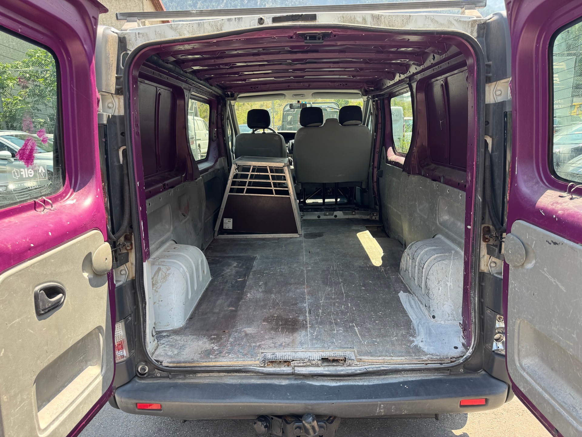 RENAULT Trafic 1.9 dCi 100 2.9t-image-6