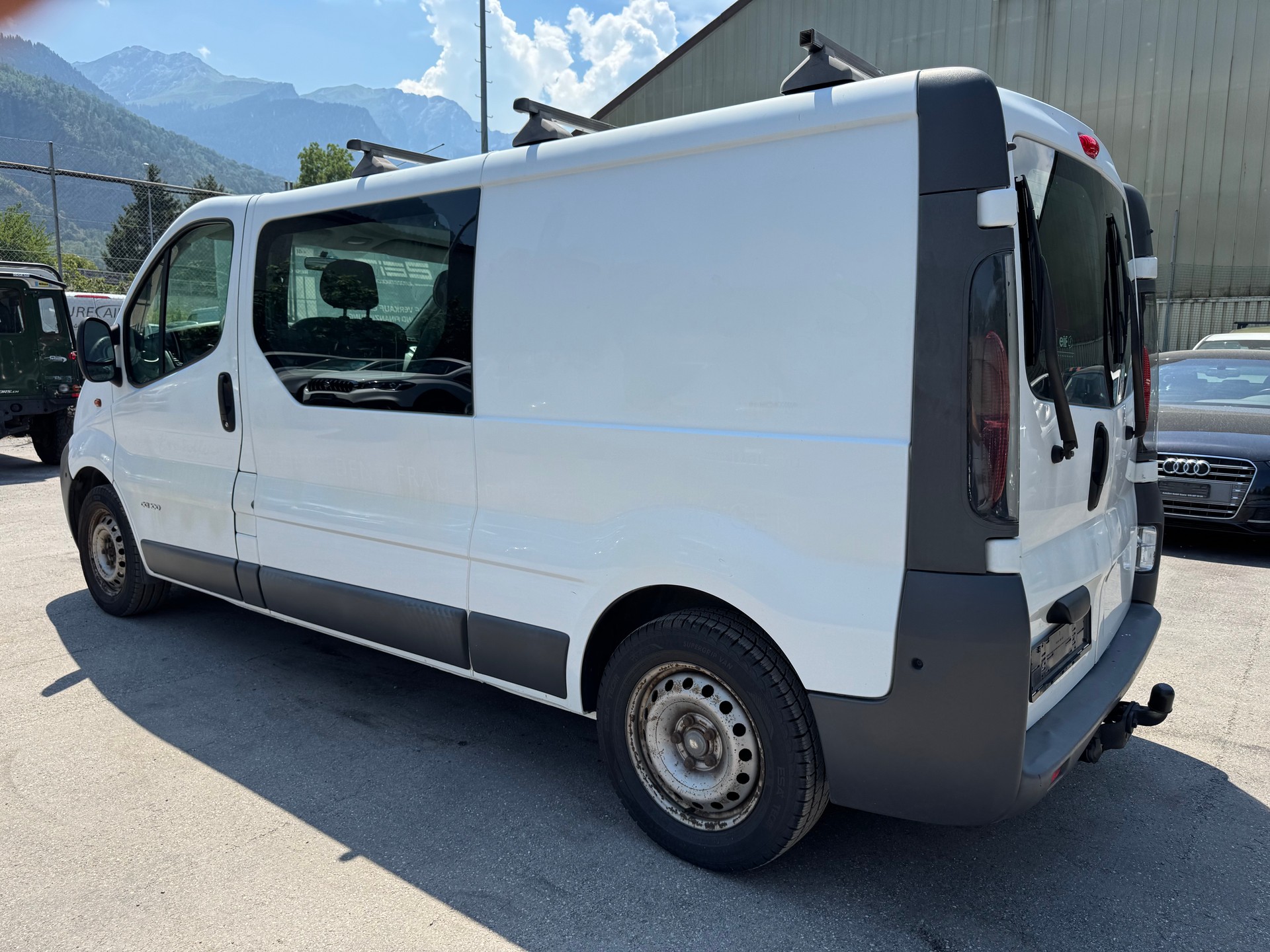 RENAULT Trafic 1.9 dCi 100 2.9t-image-7