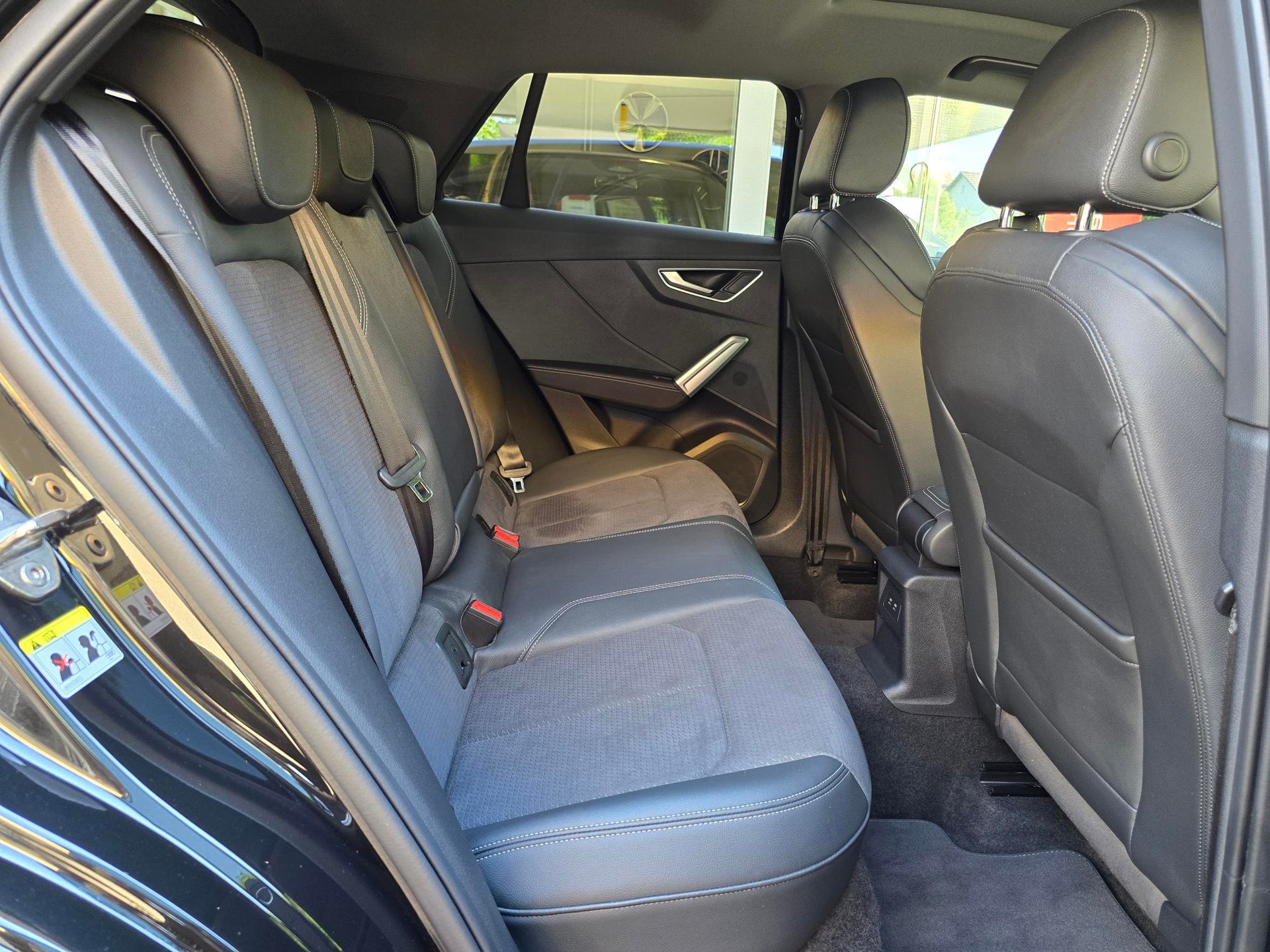 AUDI SQ2 TFSI quattro S-tronic-image-8