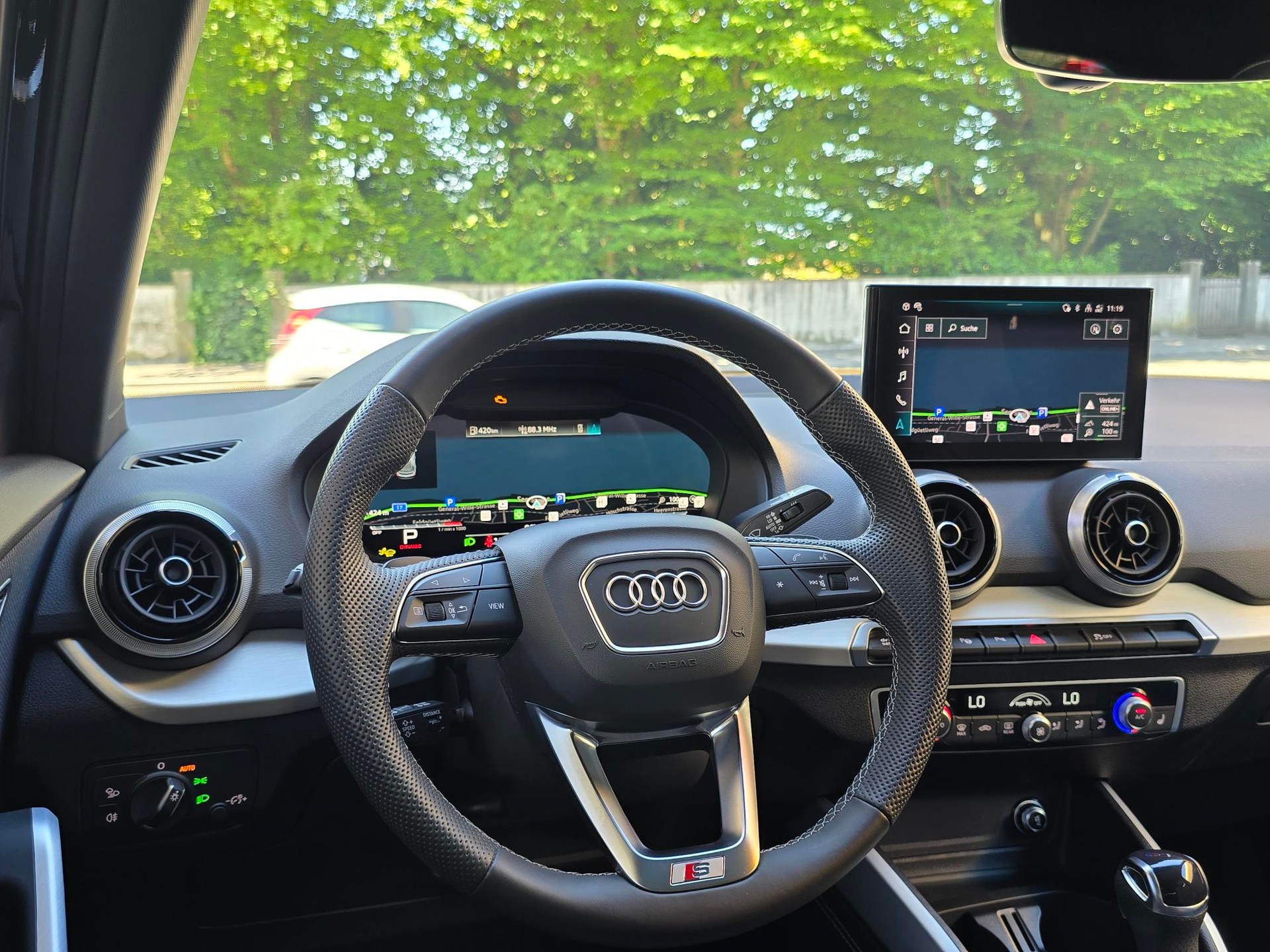 AUDI SQ2 TFSI quattro S-tronic-image-6